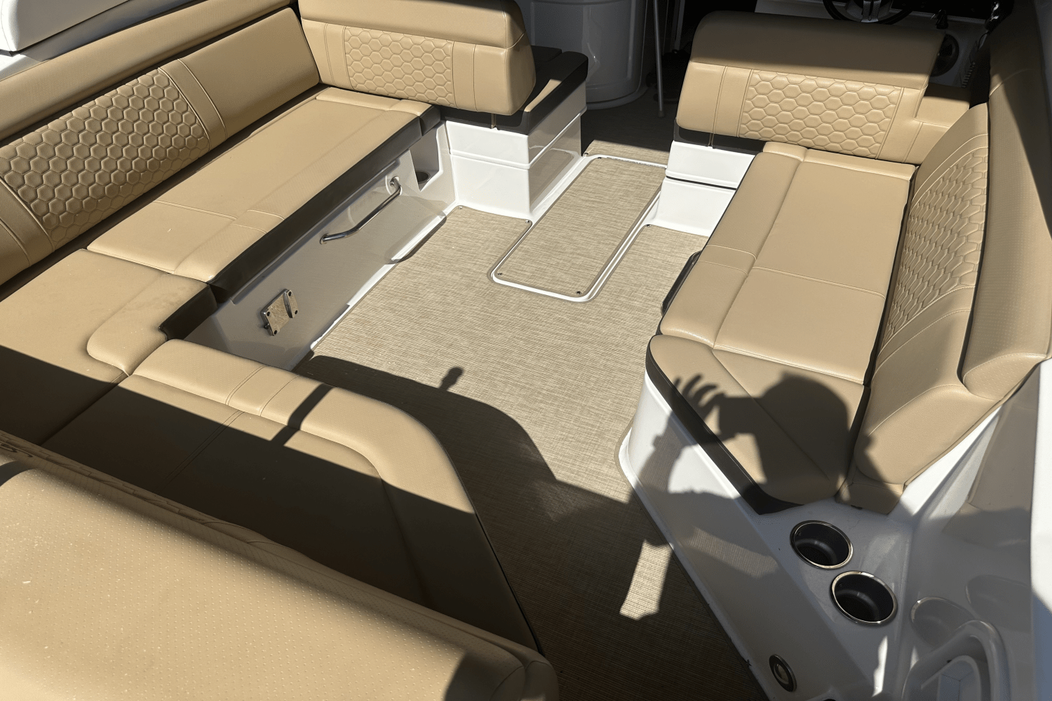 2021 Sea Ray SDX 270 OB Image Thumbnail #13