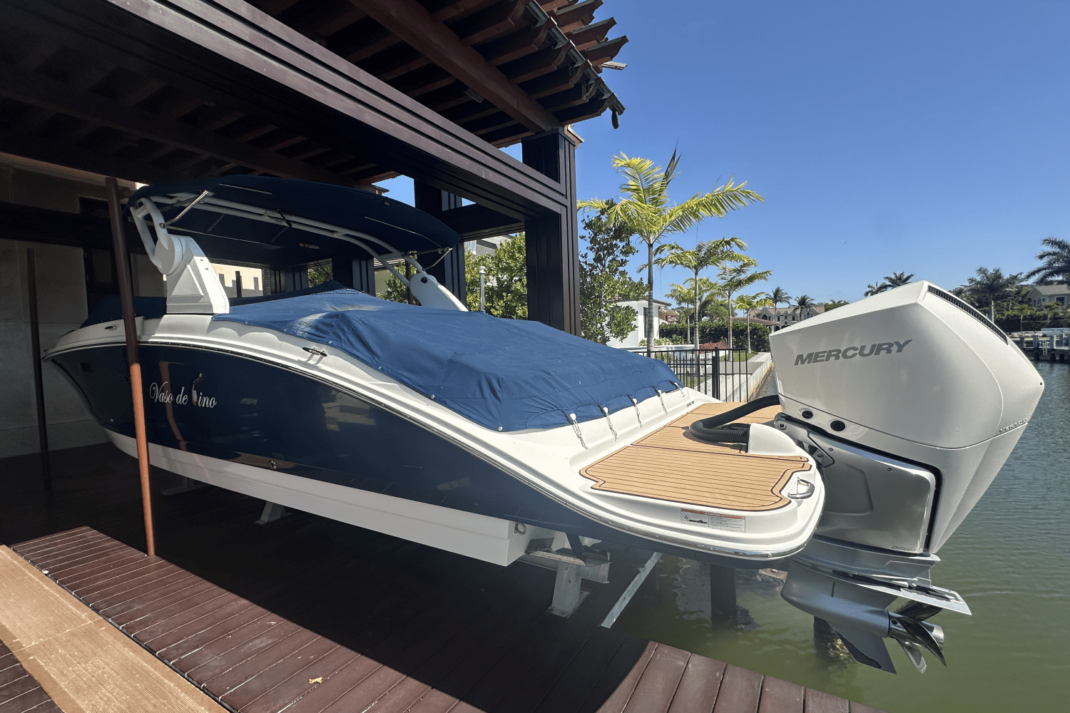 2021 Sea Ray SDX 270 OB Image Thumbnail #3