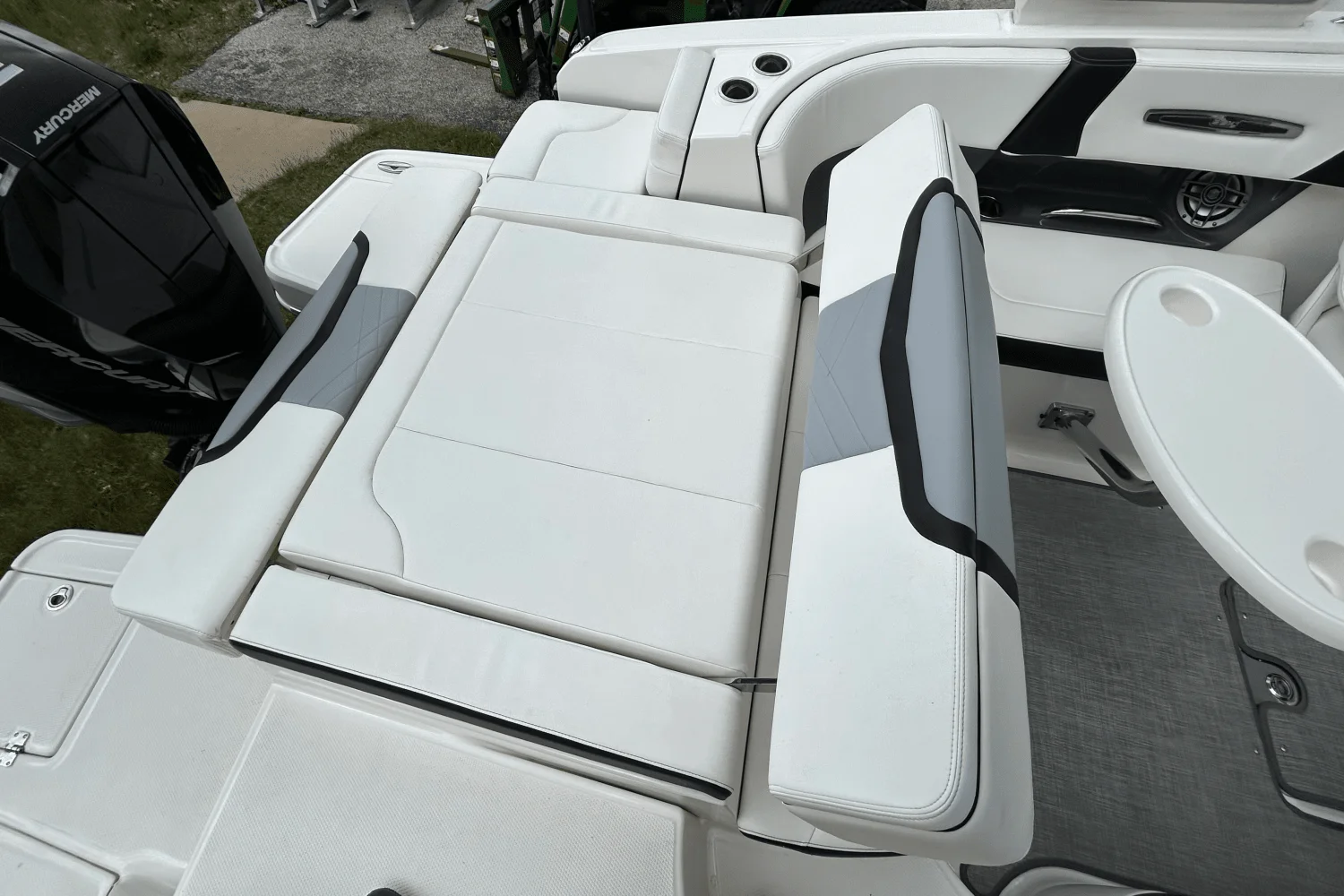 2022 Chaparral 267 SSX Image Thumbnail #12