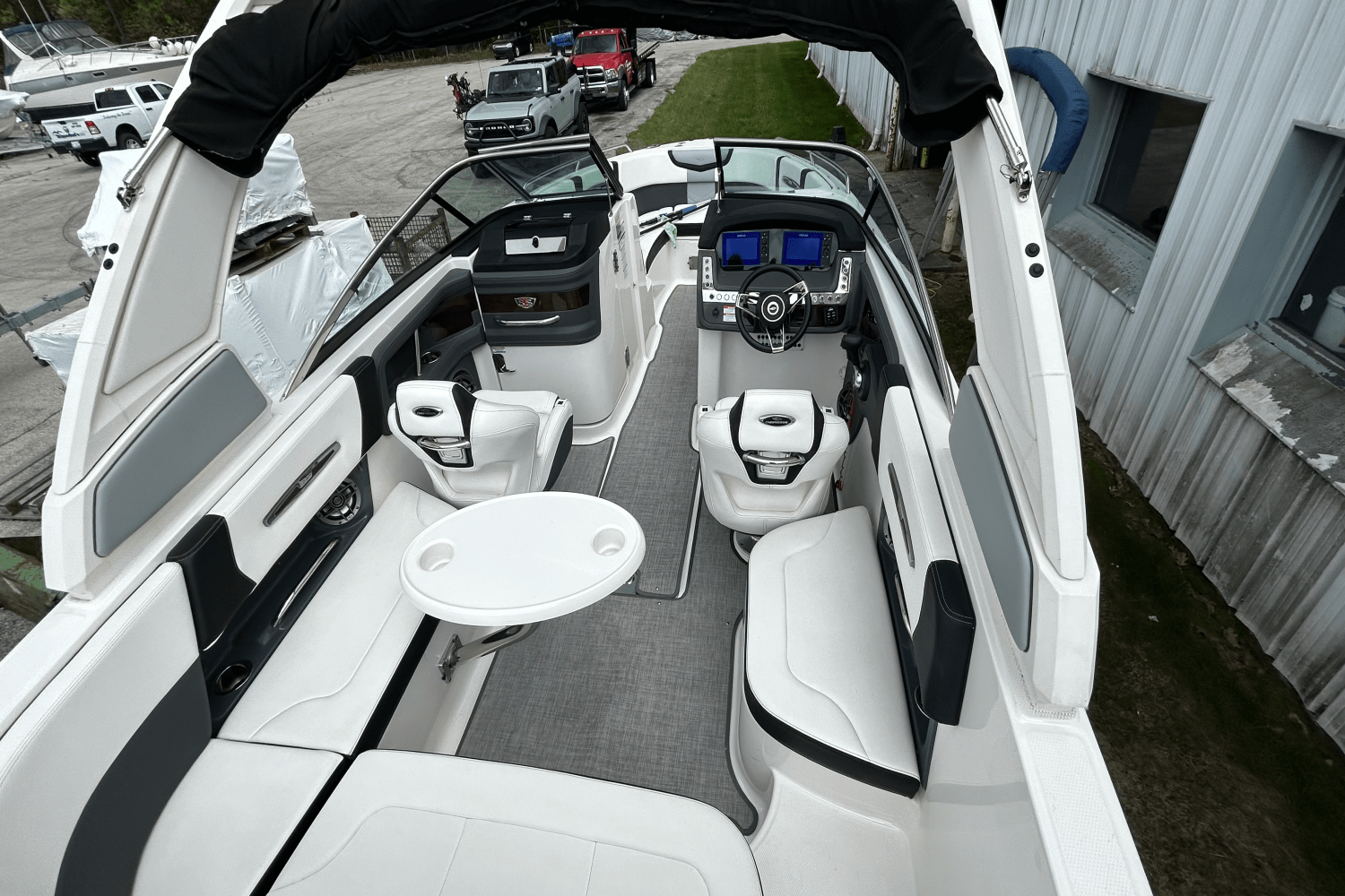 2022 Chaparral 267 SSX Image Thumbnail #11