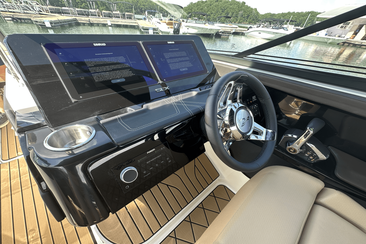 2026 Sea Ray 280SLX Image Thumbnail #15