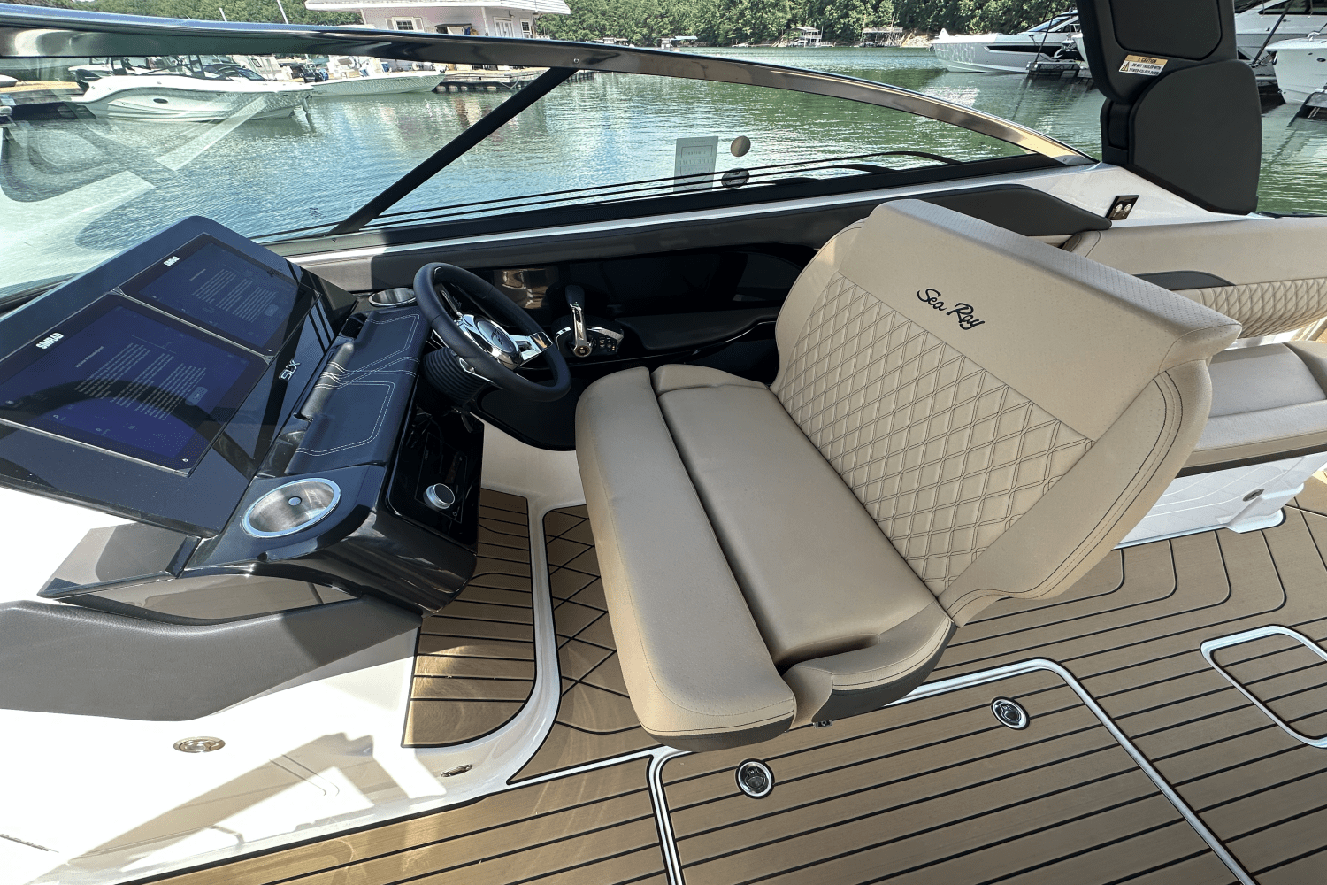 2026 Sea Ray 280SLX Image Thumbnail #14