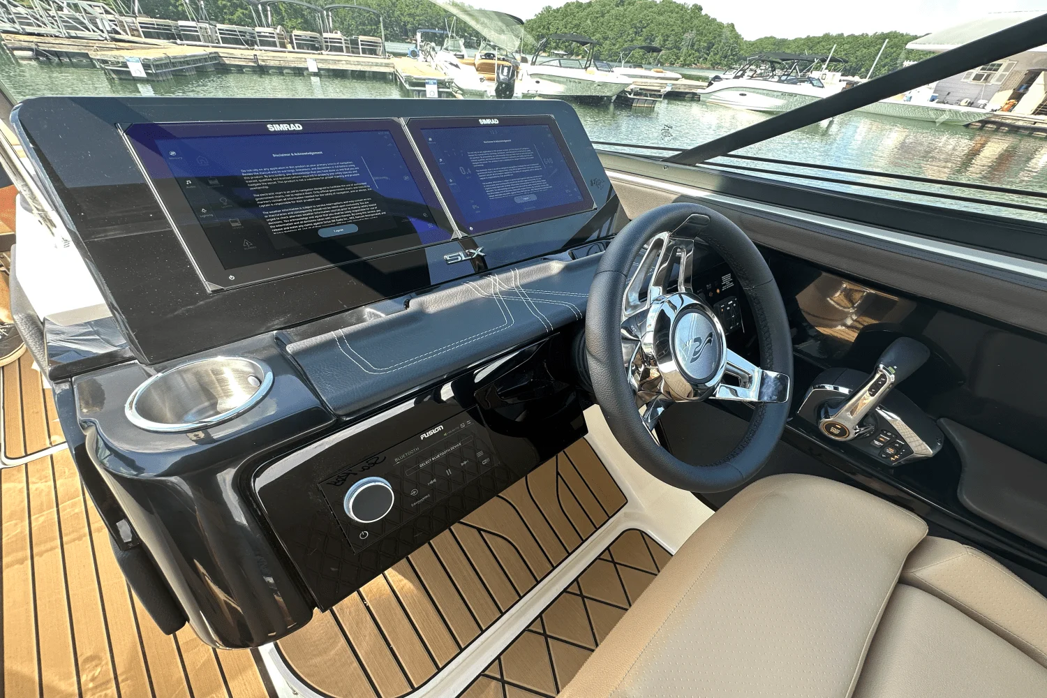 2026 Sea Ray SLX 280 Image Thumbnail #15