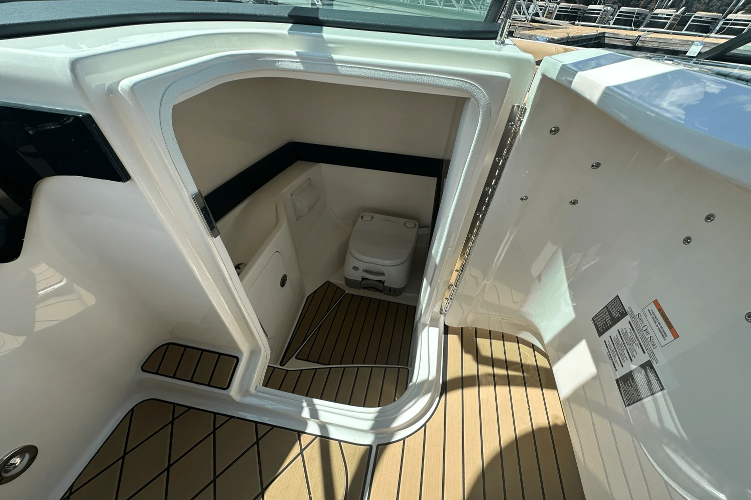 2026 Sea Ray SLX 280 Image Thumbnail #20