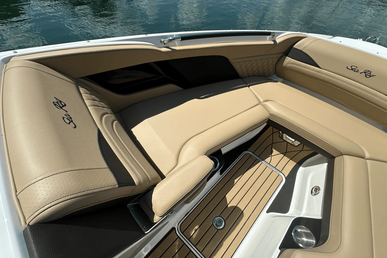 2026 Sea Ray SLX 280 Image Thumbnail #11