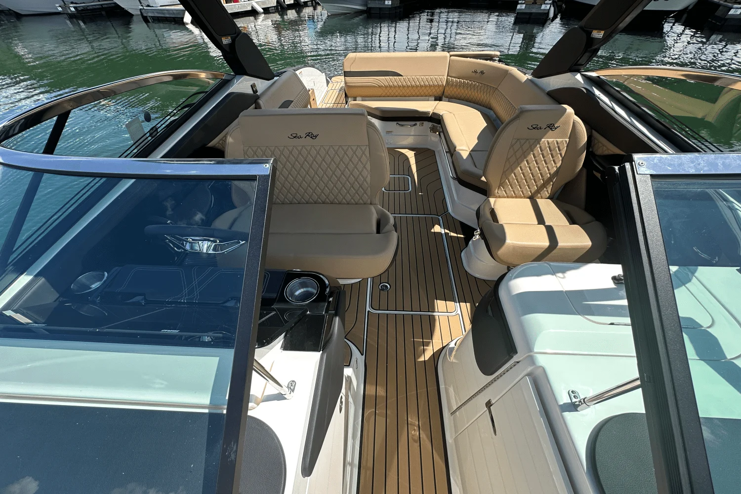 2026 Sea Ray SLX 280 Image Thumbnail #13