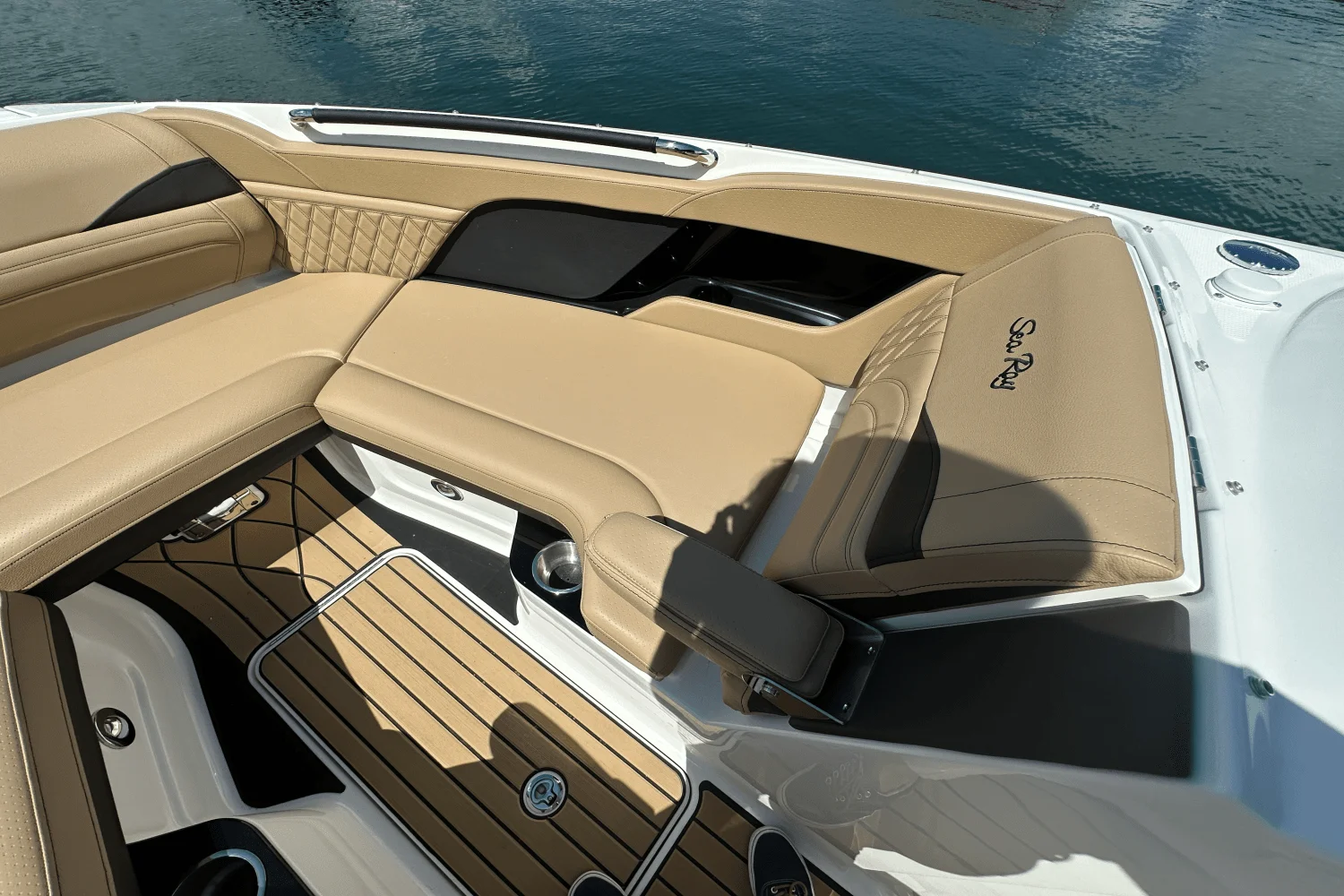 2026 Sea Ray SLX 280 Image Thumbnail #12