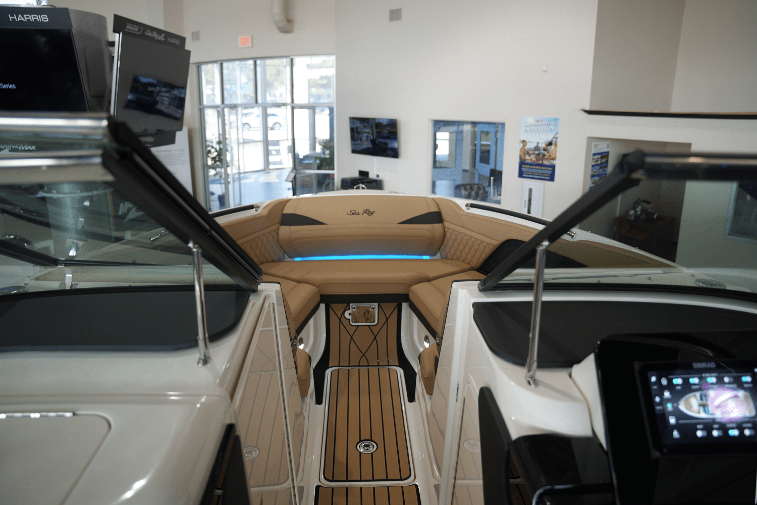 2026 Sea Ray SLX 260 Image Thumbnail #25