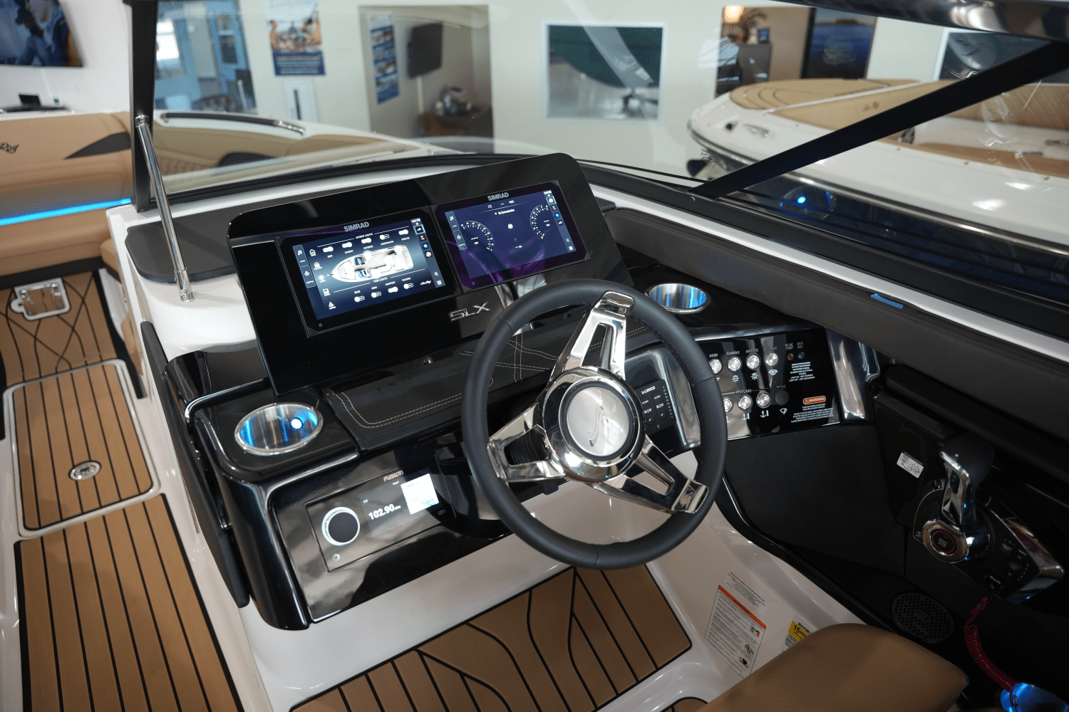 2026 Sea Ray SLX 260 Image Thumbnail #18