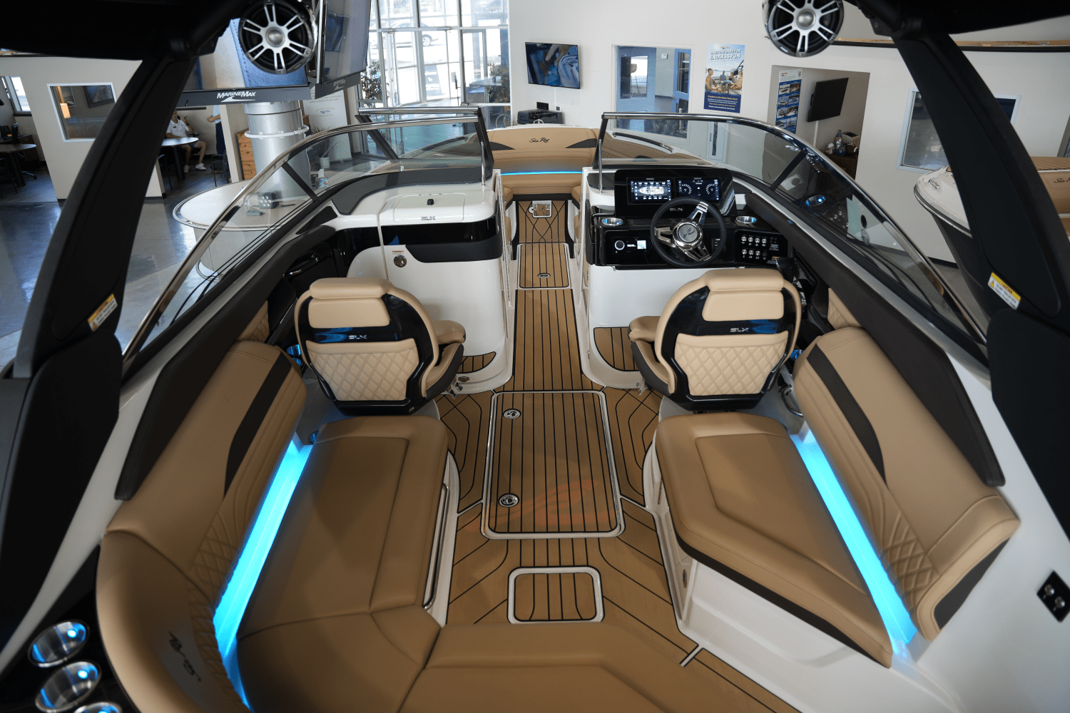 2026 Sea Ray SLX 260 Image Thumbnail #10