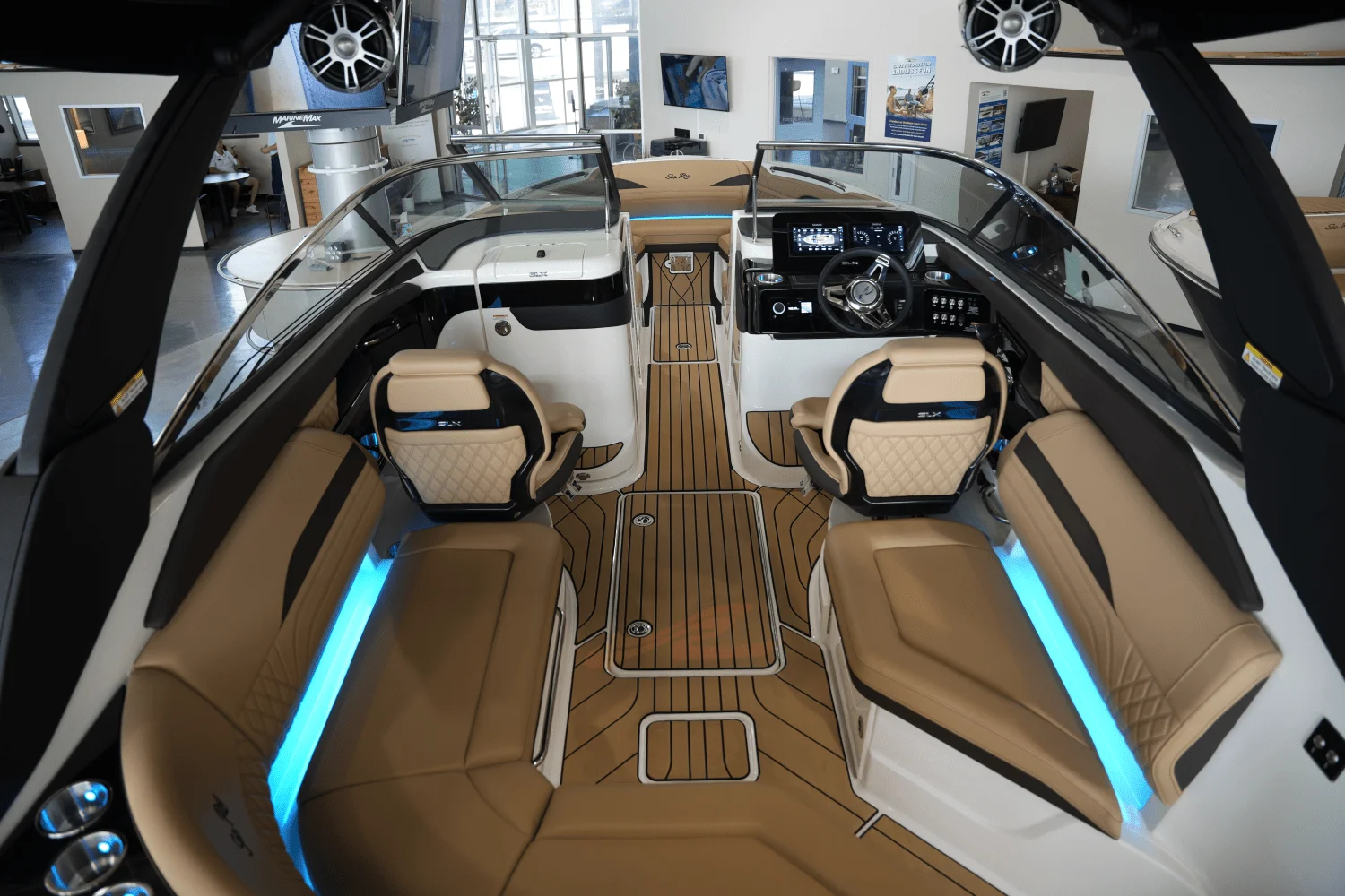 2026 Sea Ray SLX 260 Image Thumbnail #10