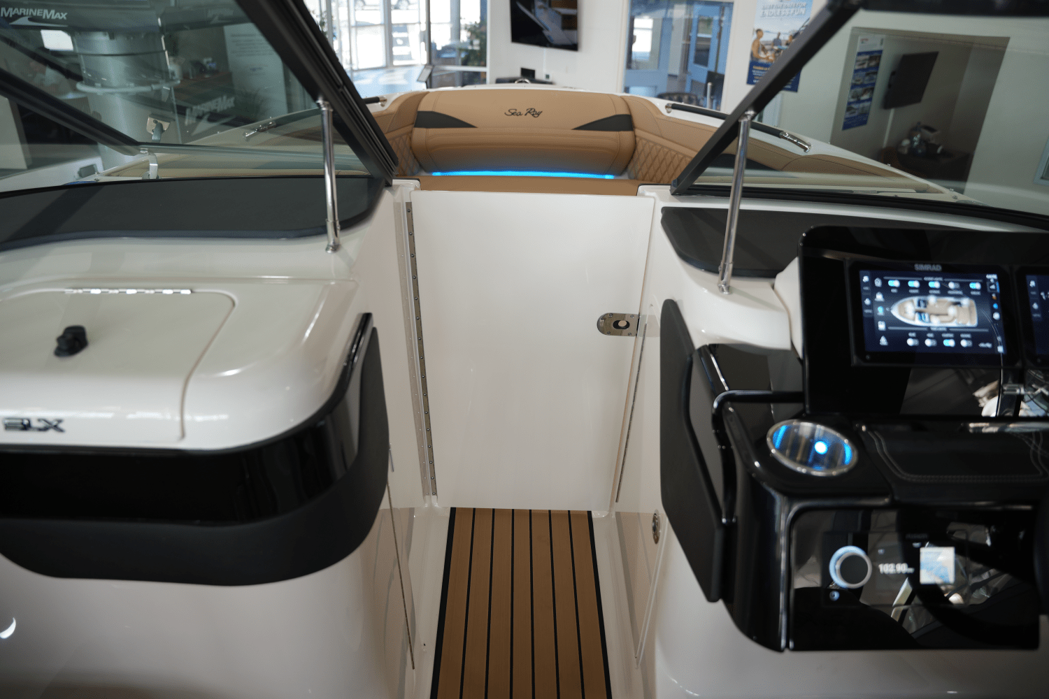 2026 Sea Ray SLX 260 Image Thumbnail #26