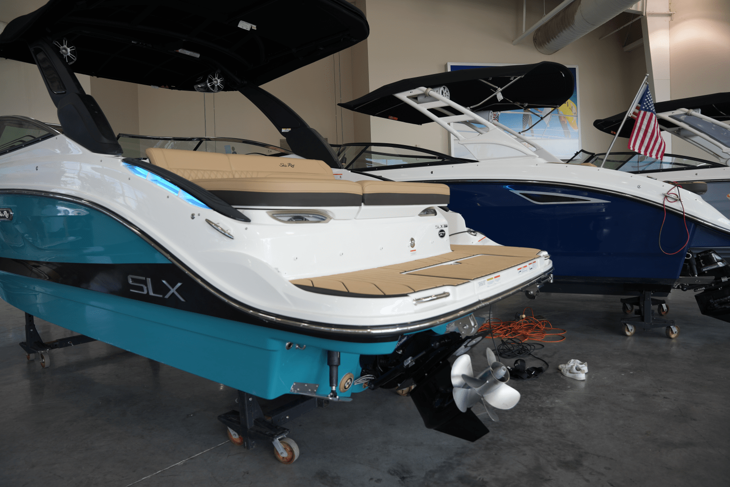 2026 Sea Ray SLX 260 Image Thumbnail #6