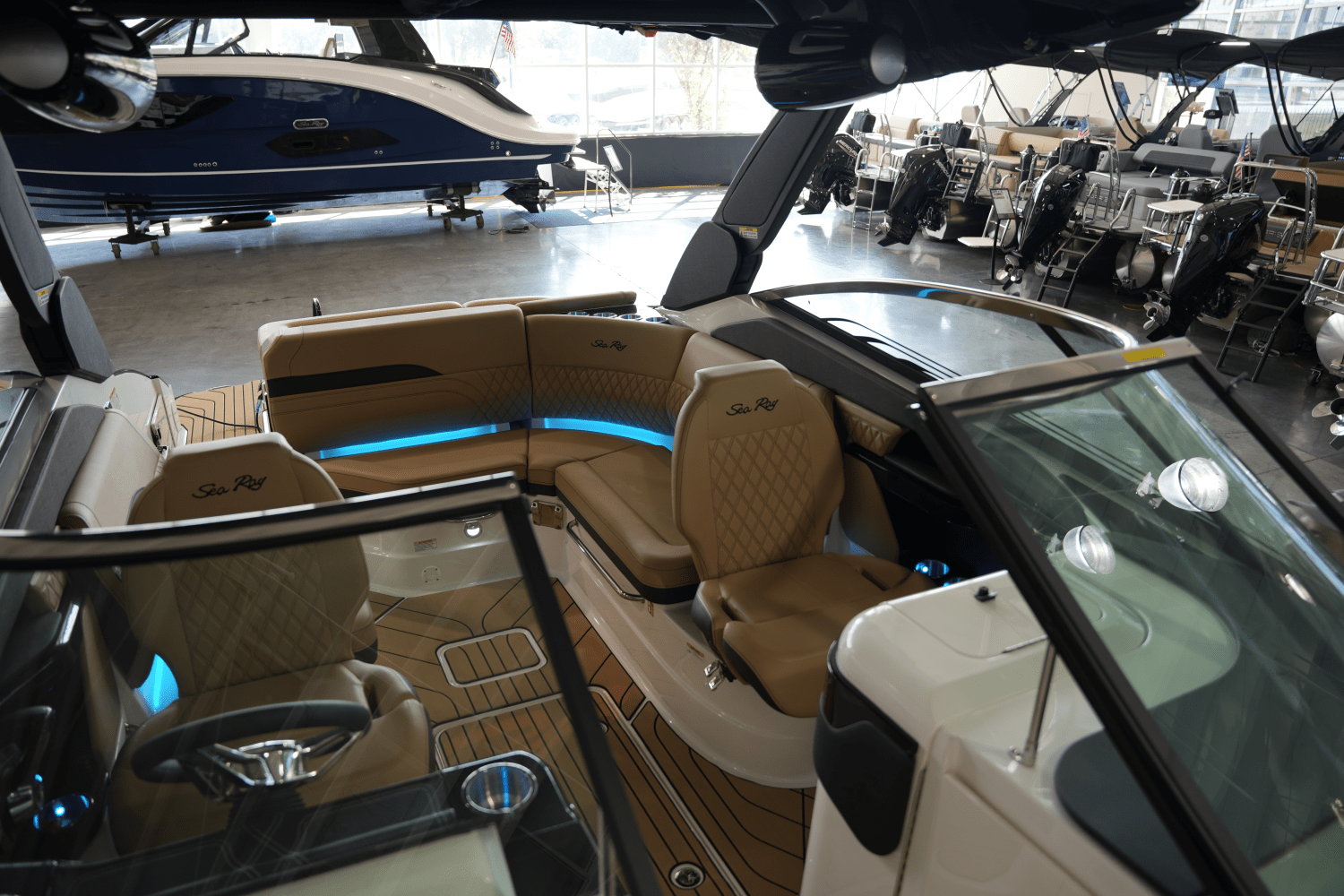 2026 Sea Ray SLX 260 Image Thumbnail #12