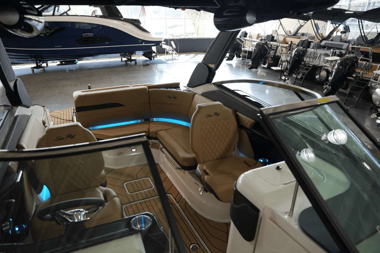 2026 Sea Ray SLX 260 Image Thumbnail #12