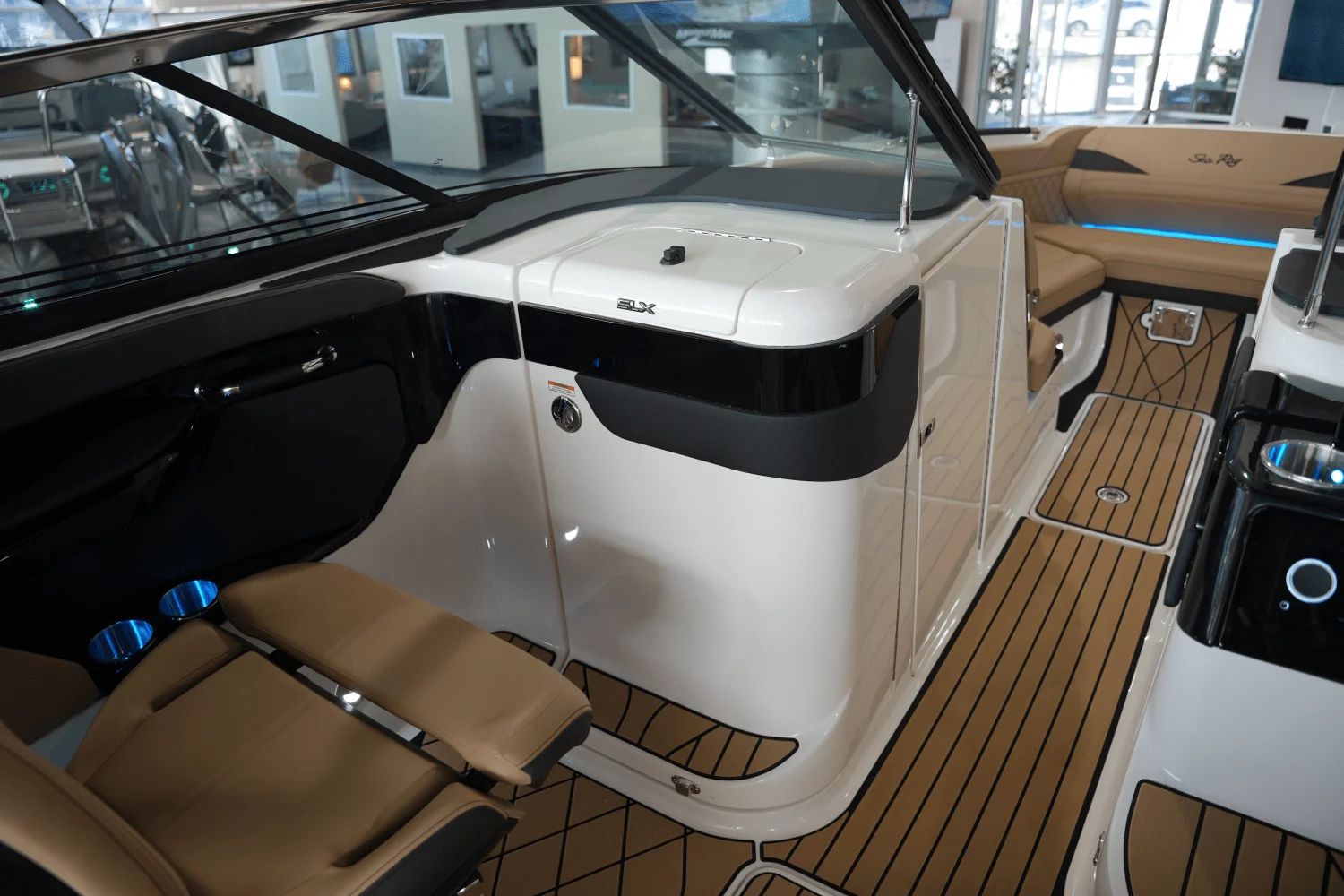 2026 Sea Ray SLX 260 Image Thumbnail #22