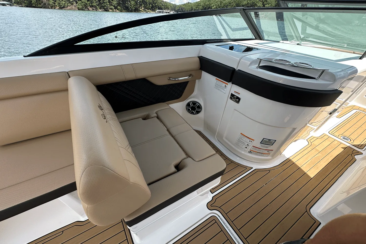 2026 Sea Ray SDX 290 Image Thumbnail #23