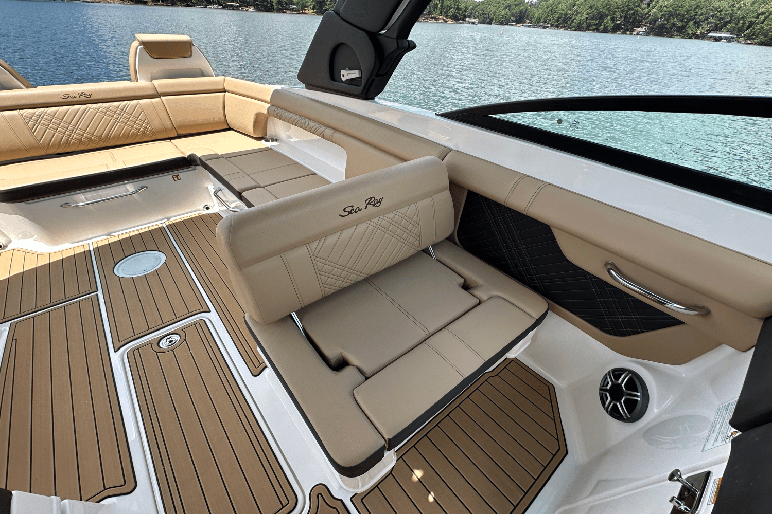 2026 Sea Ray SDX 290 Image Thumbnail #24