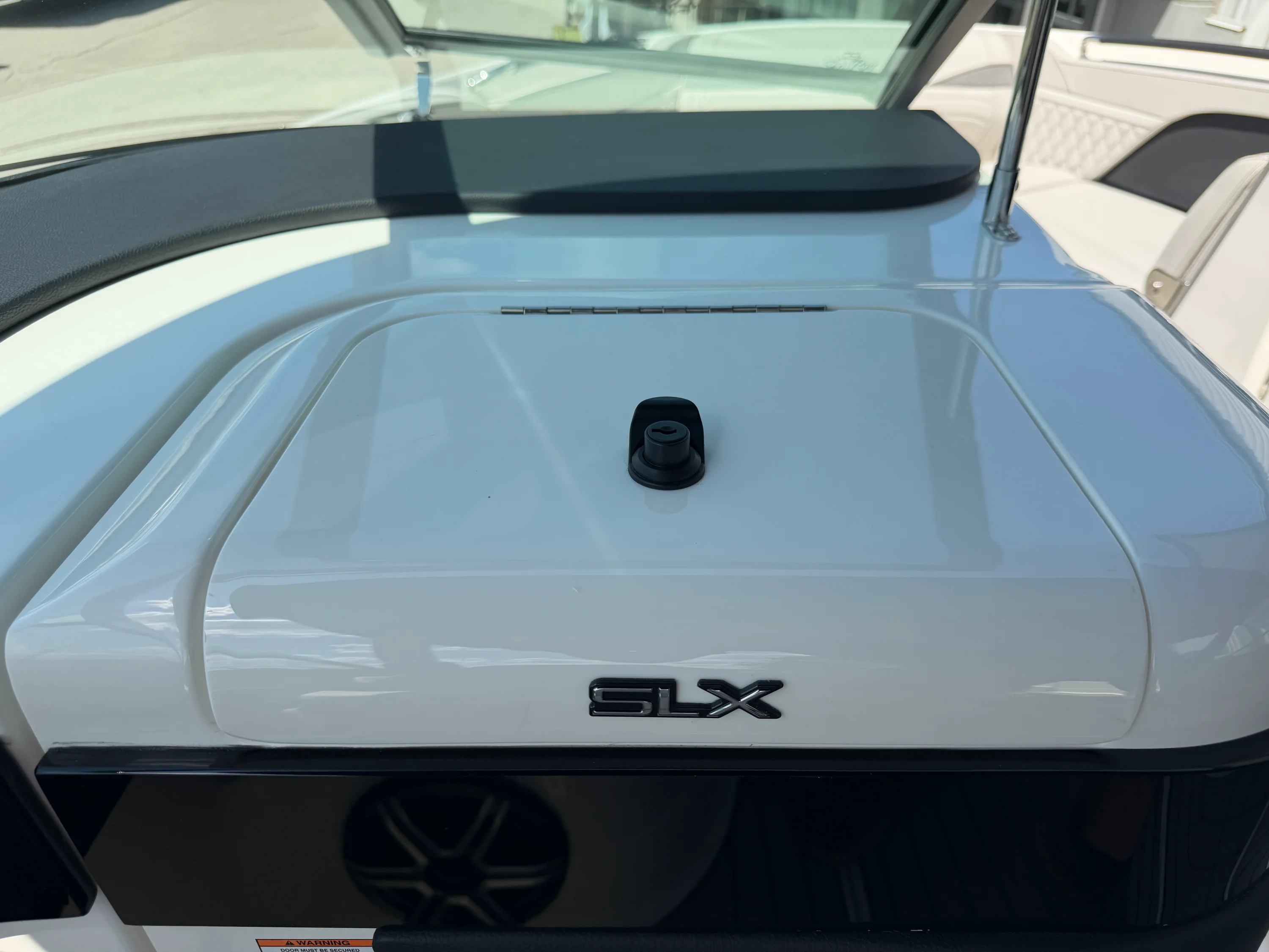 2026 Sea Ray SLX 260 Image Thumbnail #52