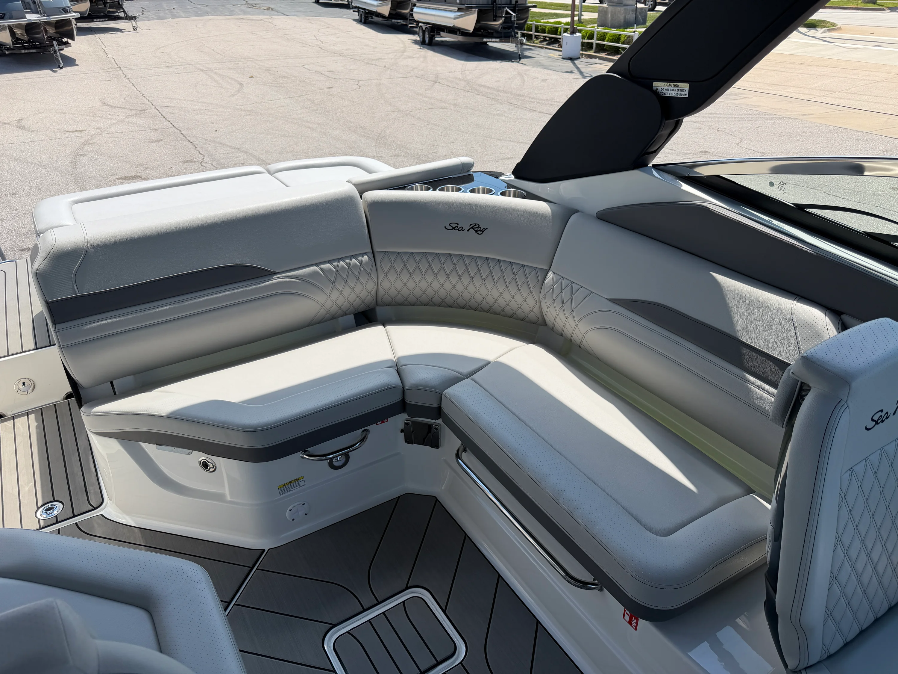 2026 Sea Ray SLX 260 Image Thumbnail #36