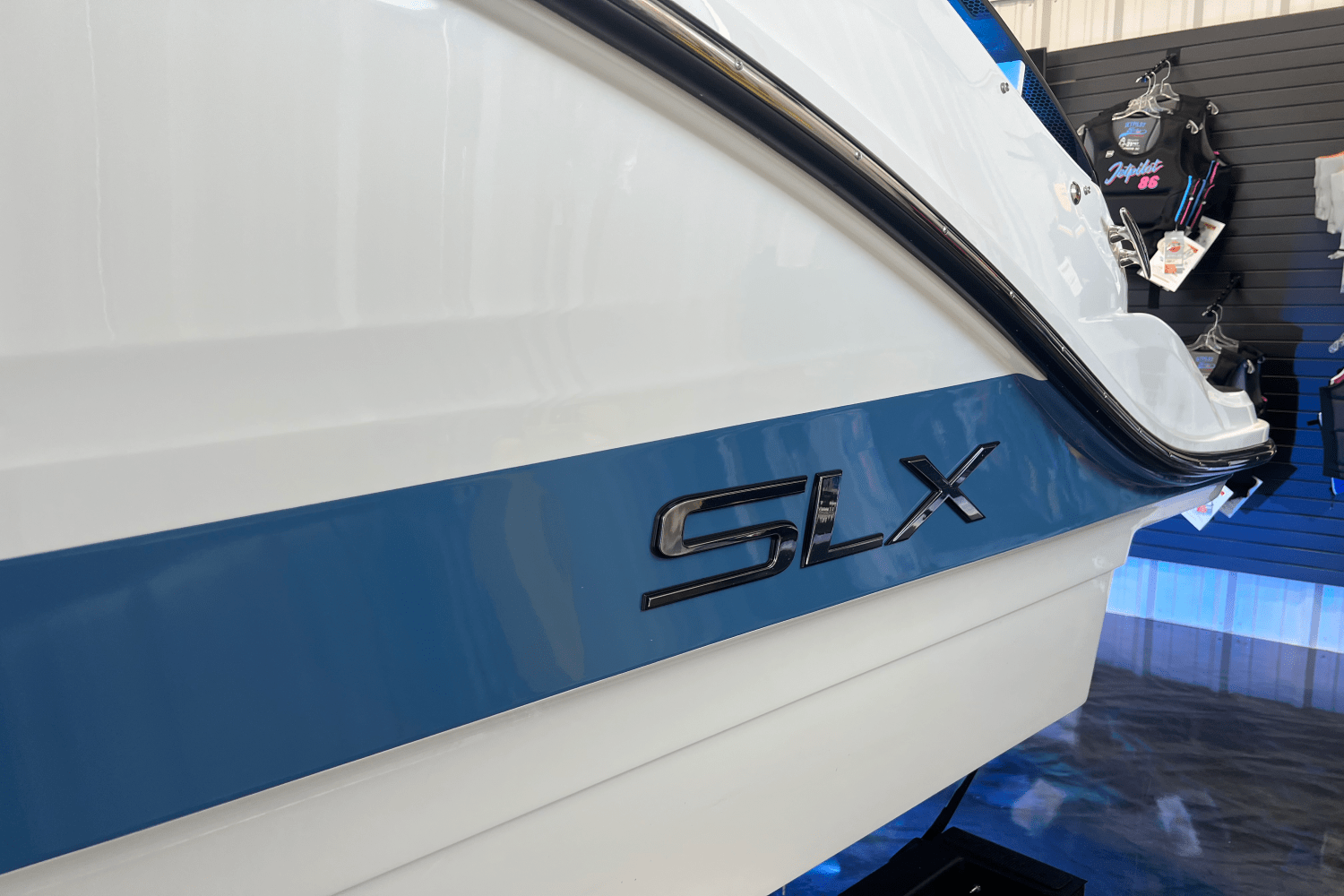 2026 Sea Ray SLX 260 Image Thumbnail #5