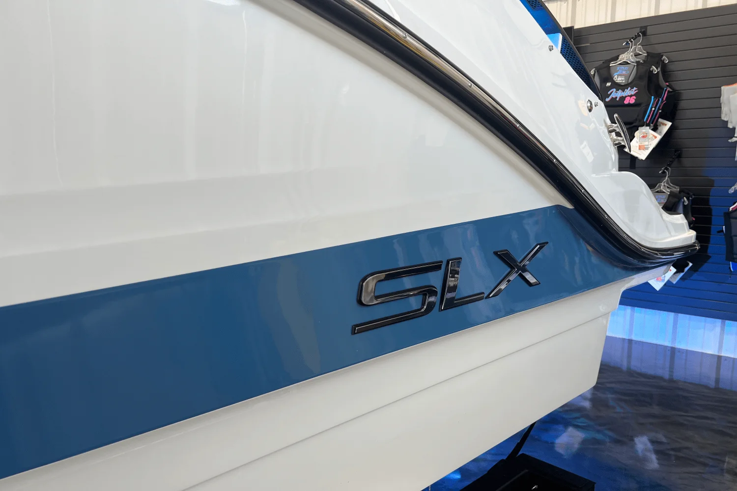 2026 Sea Ray SLX 260 Image Thumbnail #5