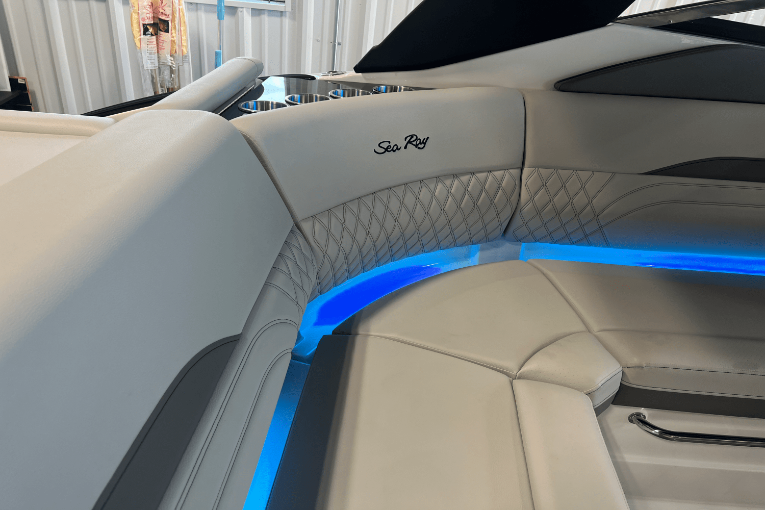 2026 Sea Ray SLX 260 Image Thumbnail #28