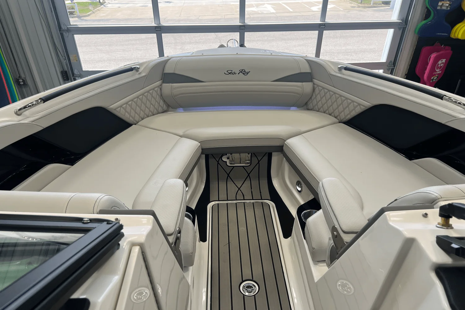 2026 Sea Ray SLX 260 Image Thumbnail #26