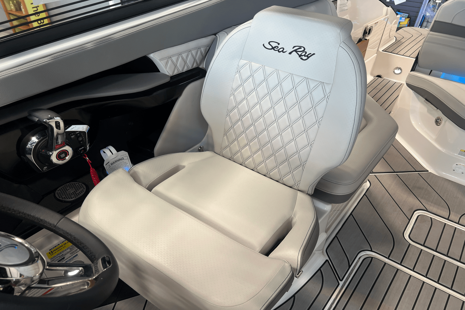 2026 Sea Ray SLX 260 Image Thumbnail #21