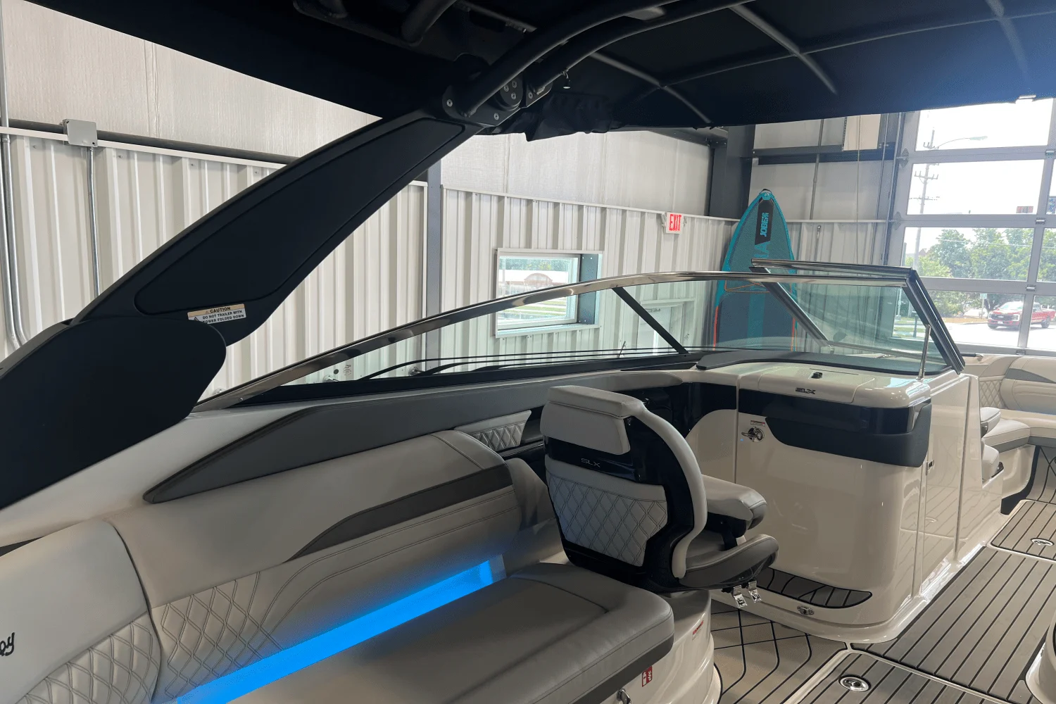 2026 Sea Ray SLX 260 Image Thumbnail #20