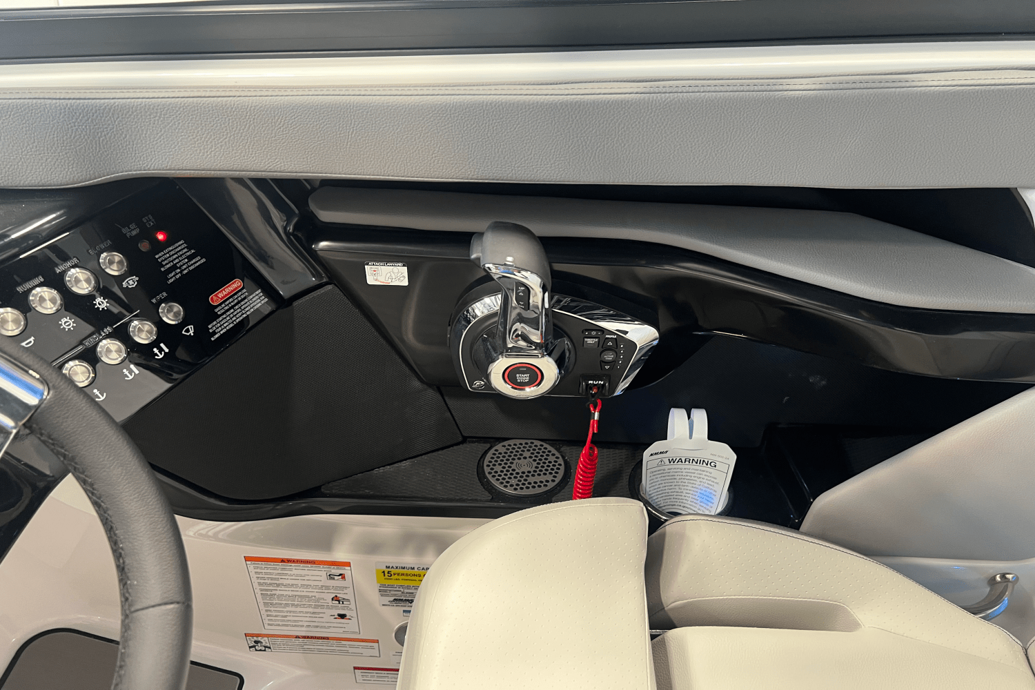 2026 Sea Ray SLX 260 Image Thumbnail #19