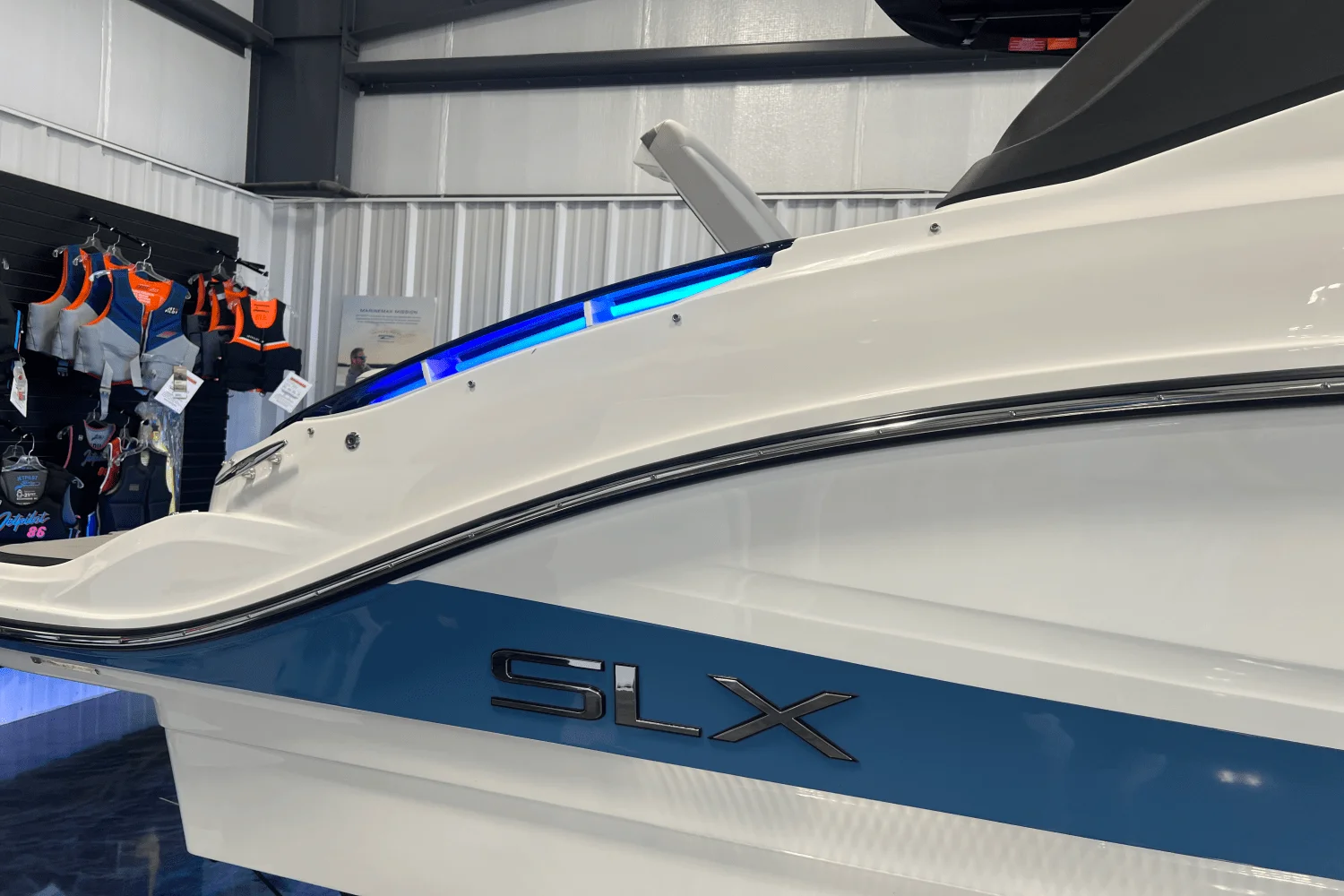 2026 Sea Ray SLX 260 Image Thumbnail #6