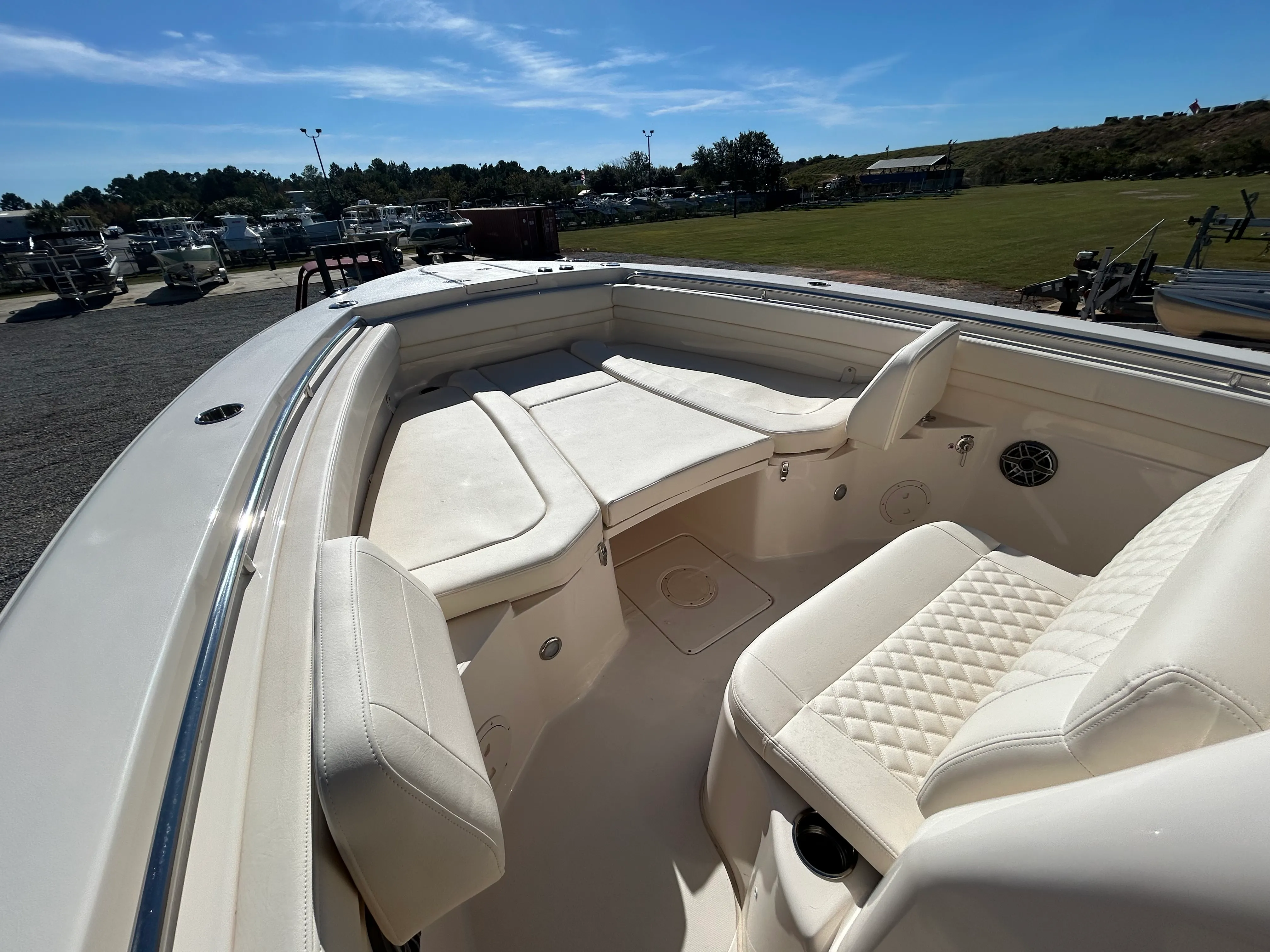 2026 Grady-White Canyon 306 Image Thumbnail #15