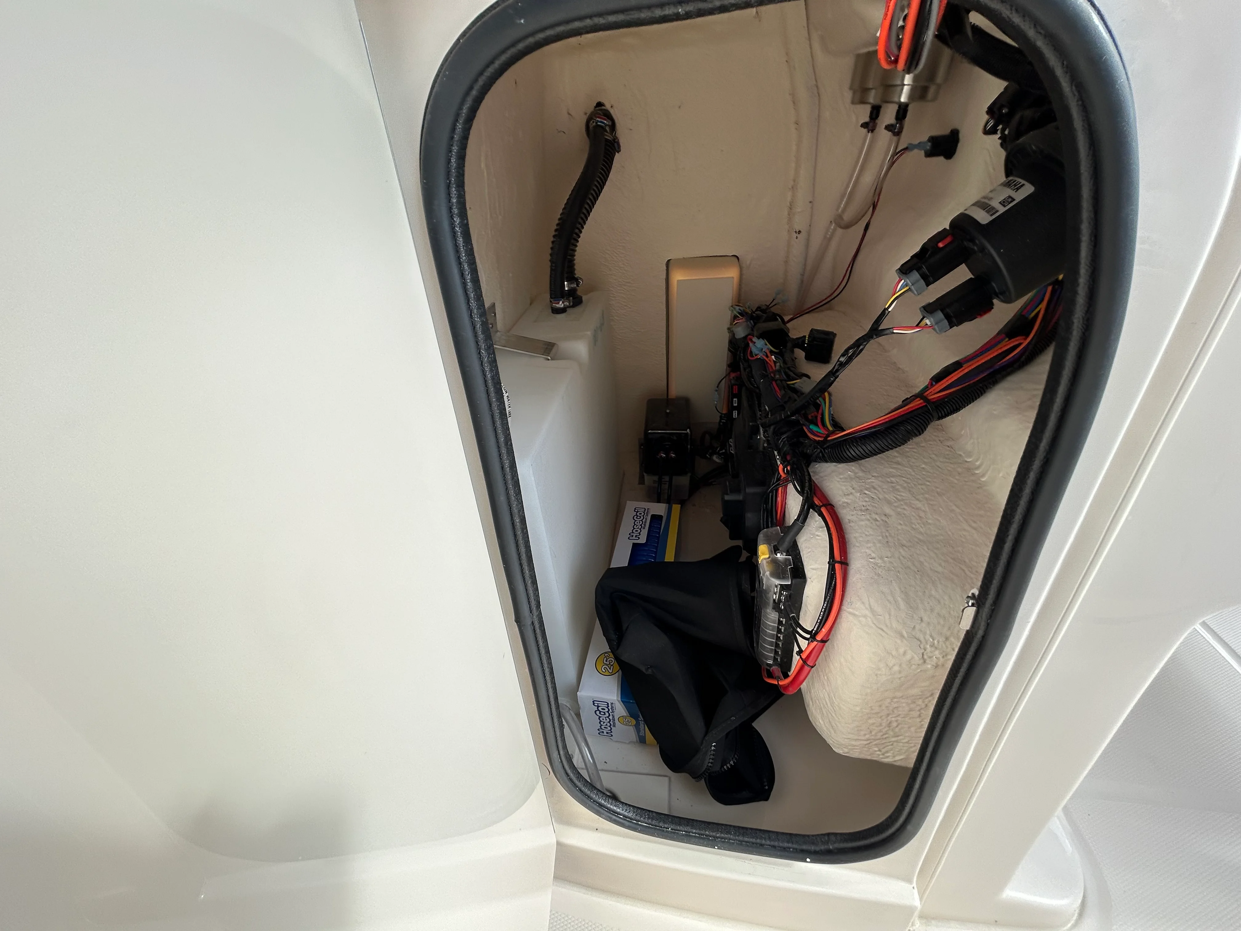 2026 Grady-White Fisherman 180 Image Thumbnail #12