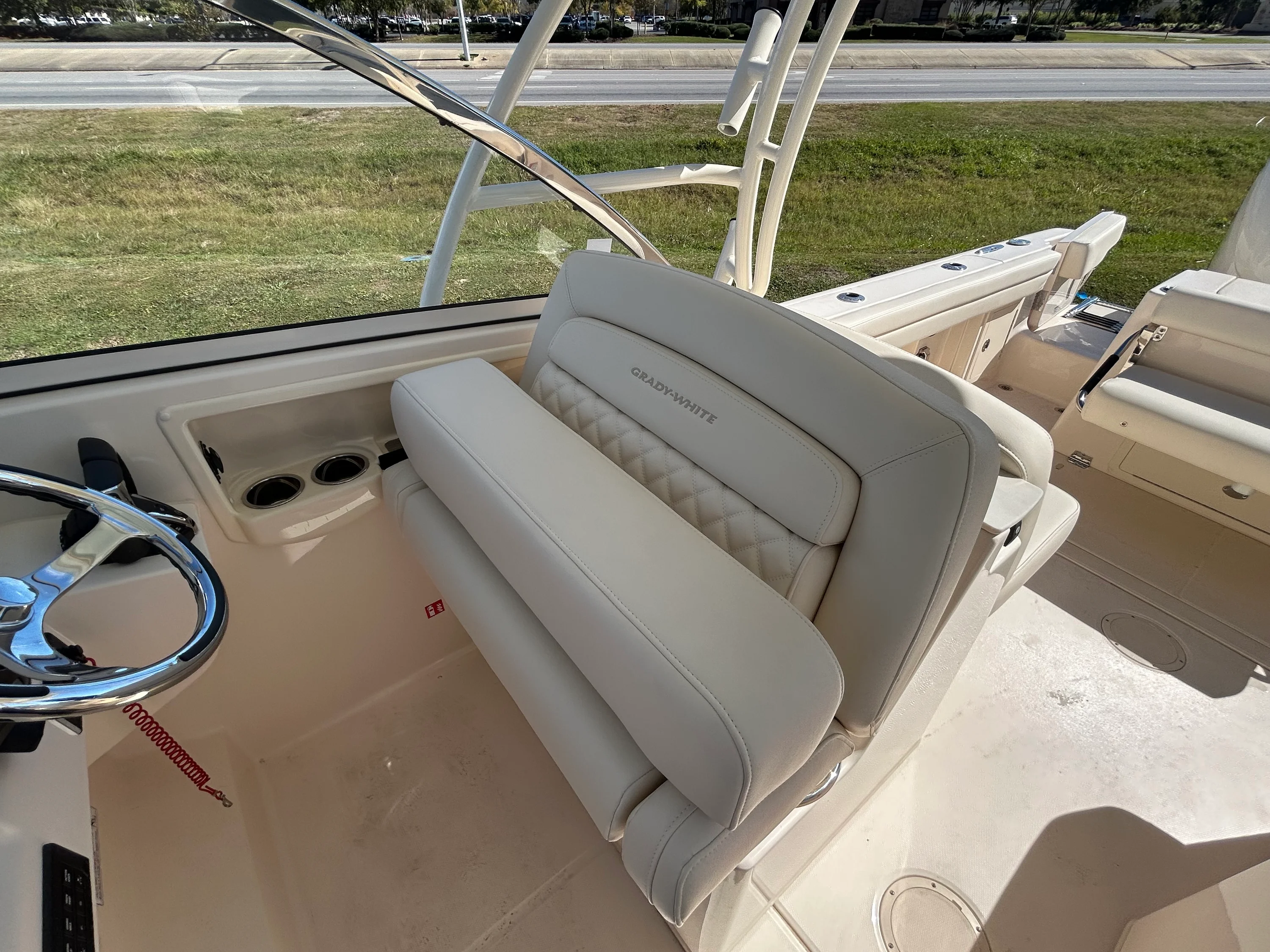 2026 Grady-White Freedom 285 Image Thumbnail #17