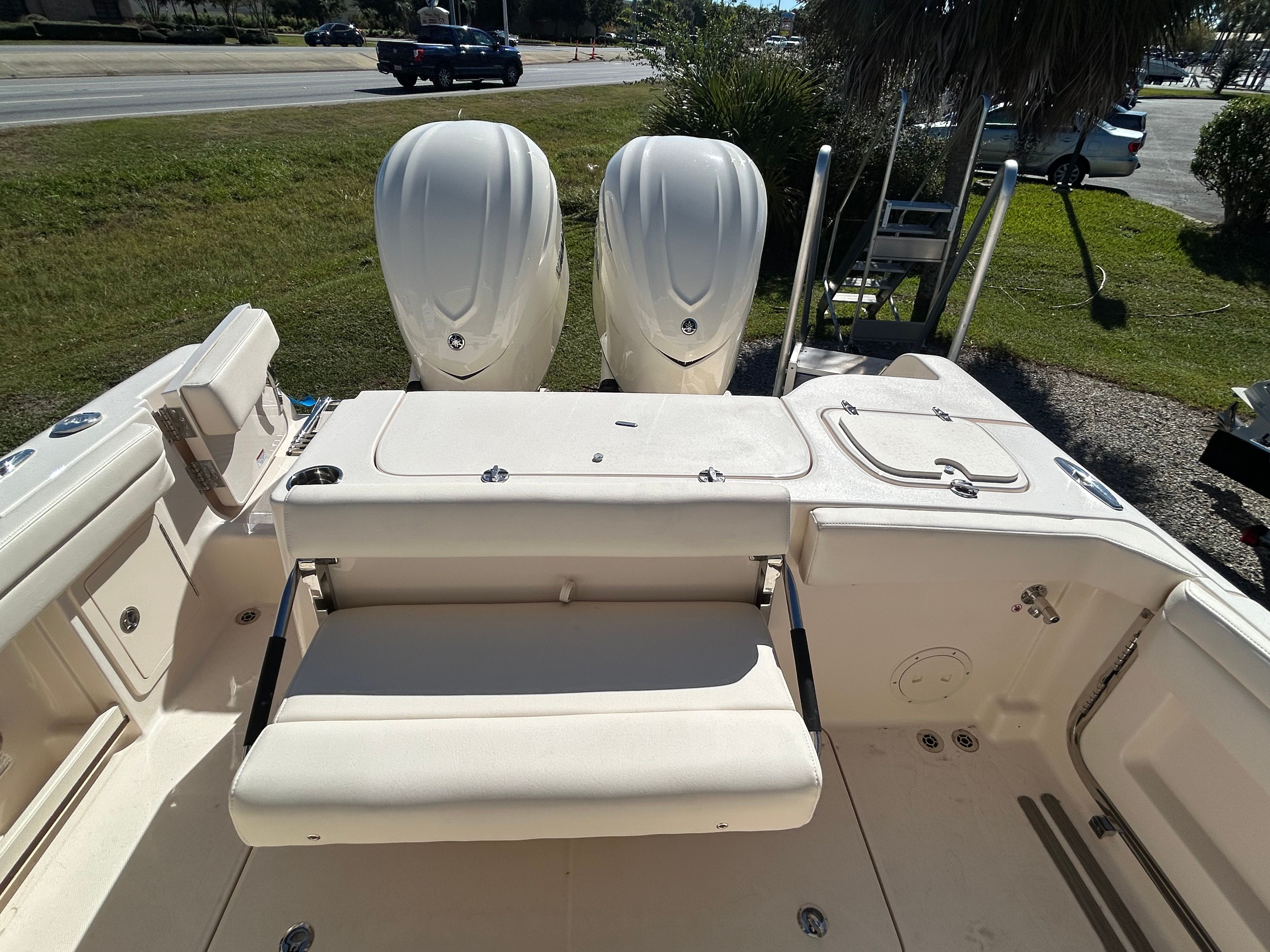 2026 Grady-White Freedom 285 Image Thumbnail #9