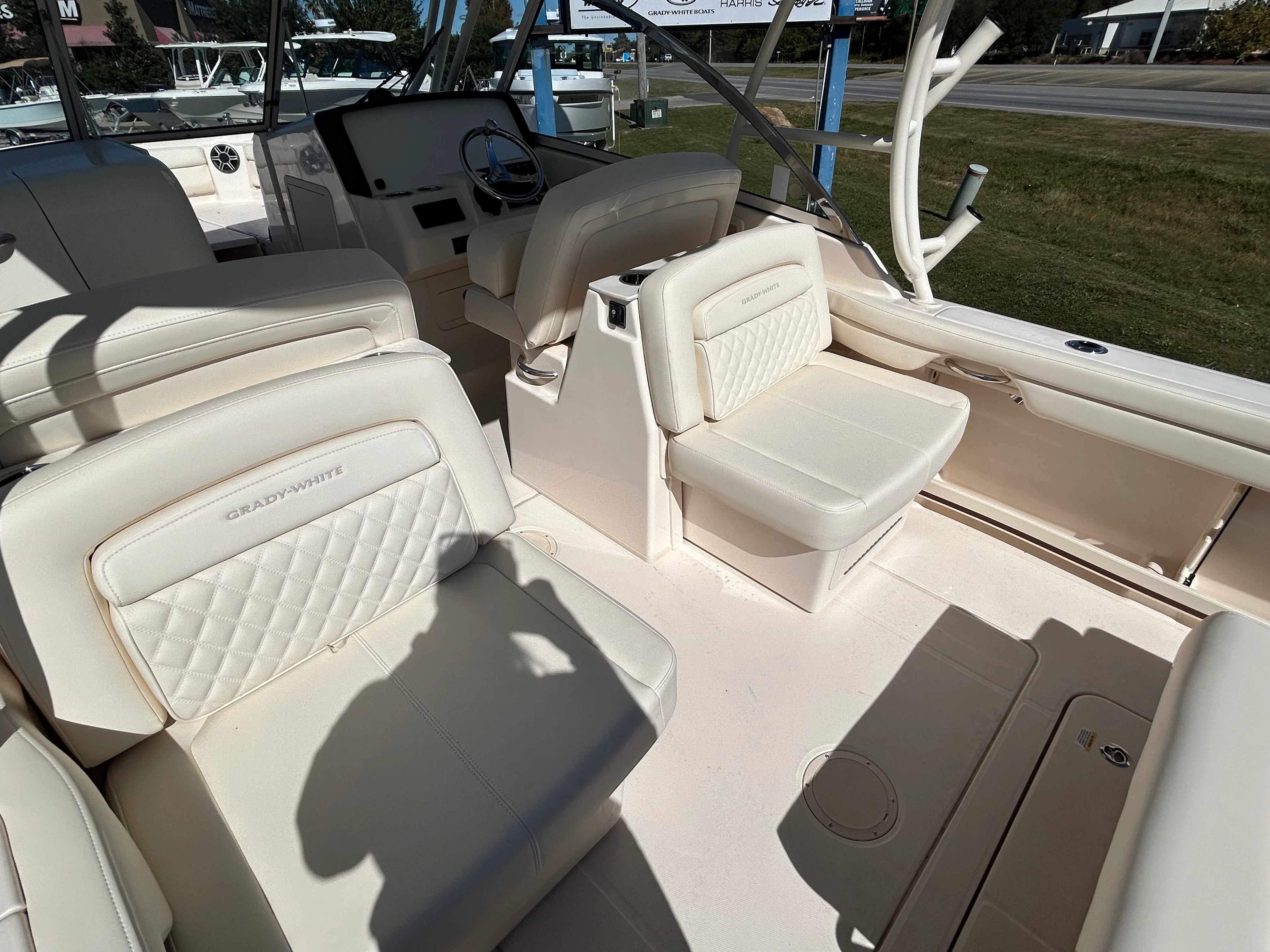 2026 Grady-White Freedom 285 Image Thumbnail #14