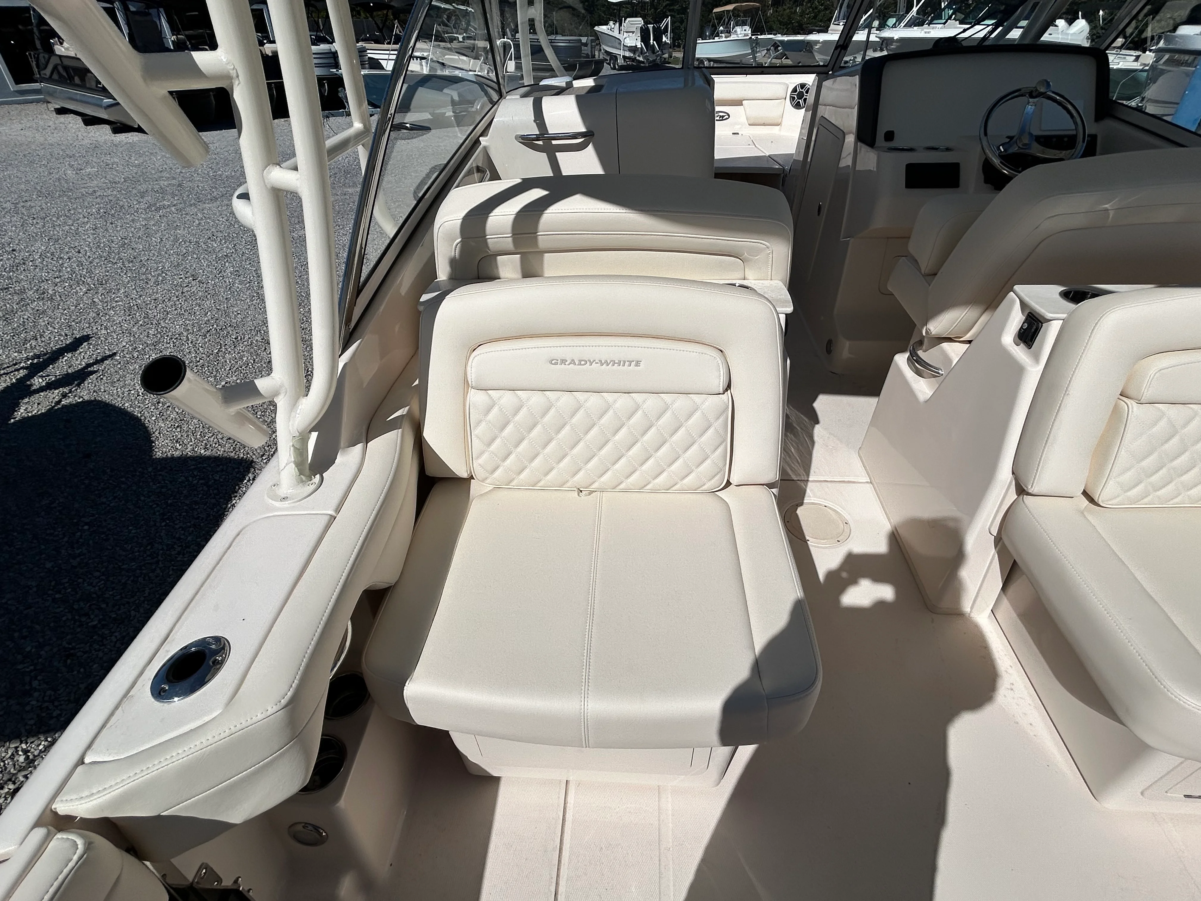 2026 Grady-White Freedom 285 Image Thumbnail #12