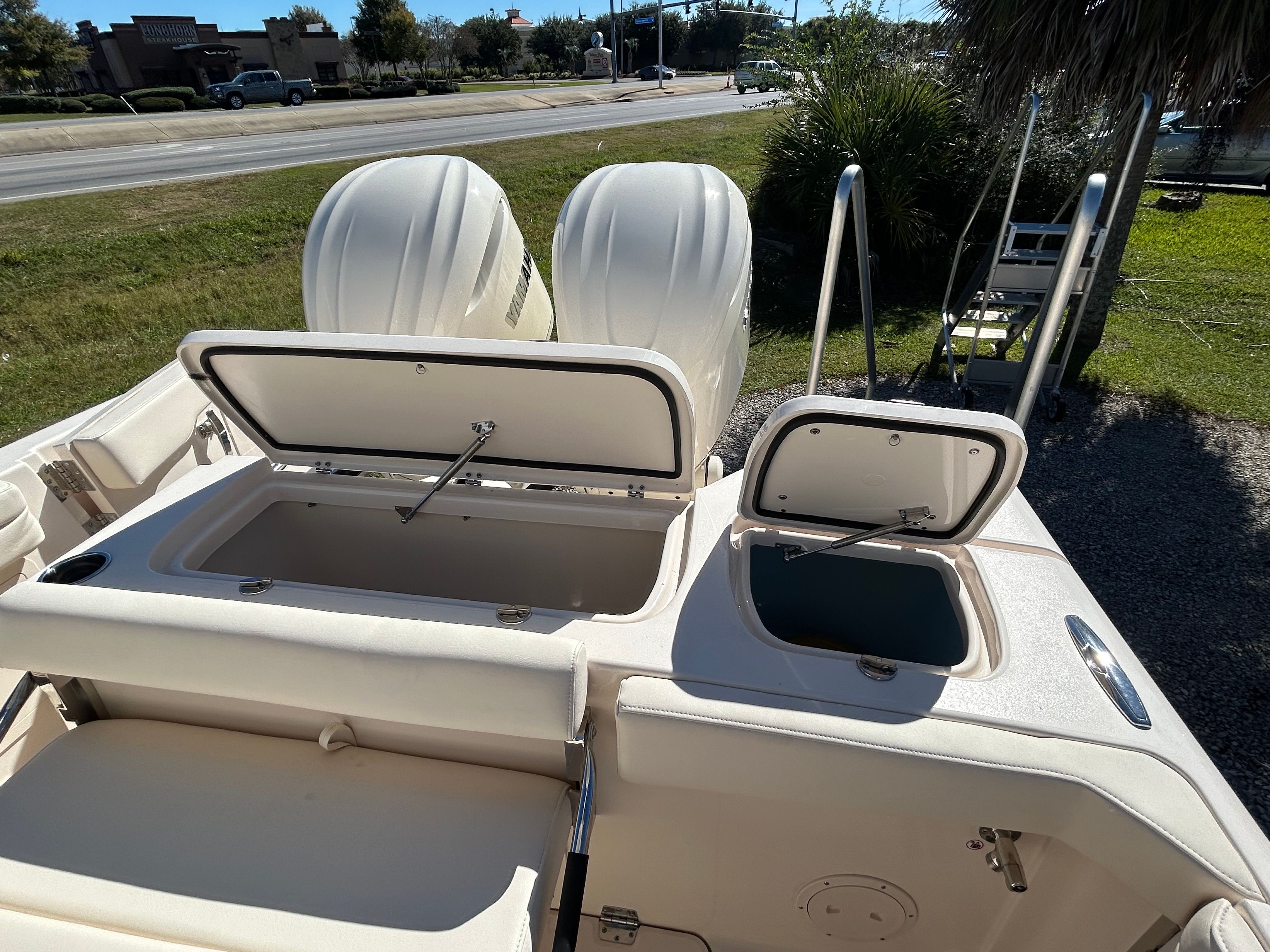 2026 Grady-White Freedom 285 Image Thumbnail #11