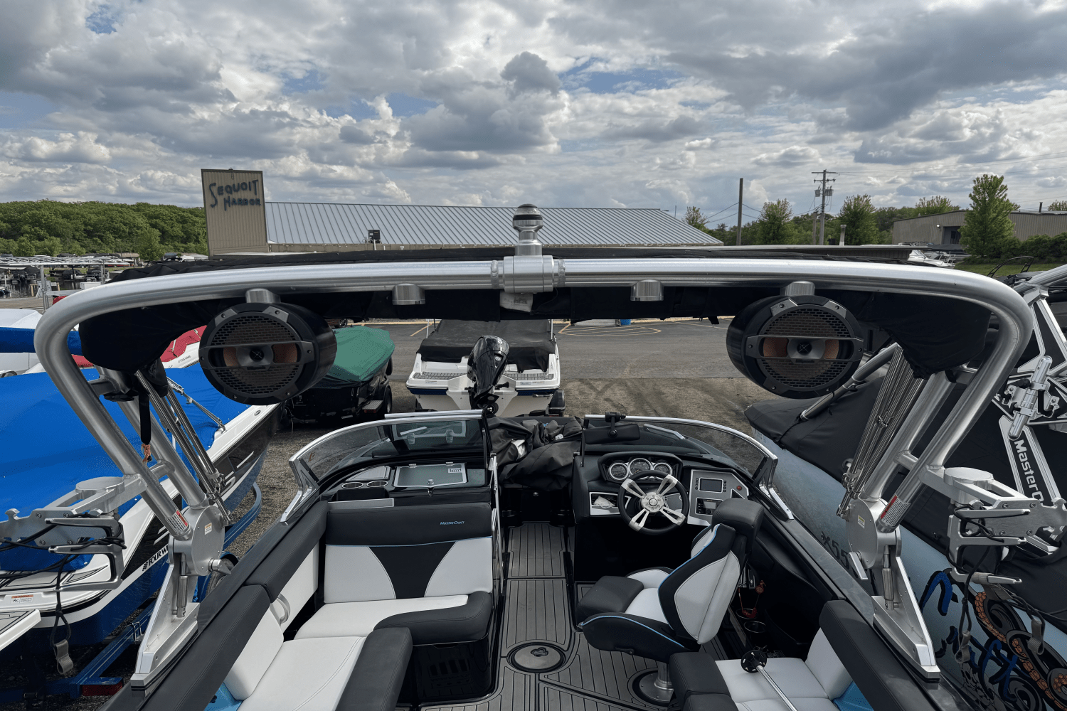 2018 Mastercraft XT22 Image Thumbnail #18