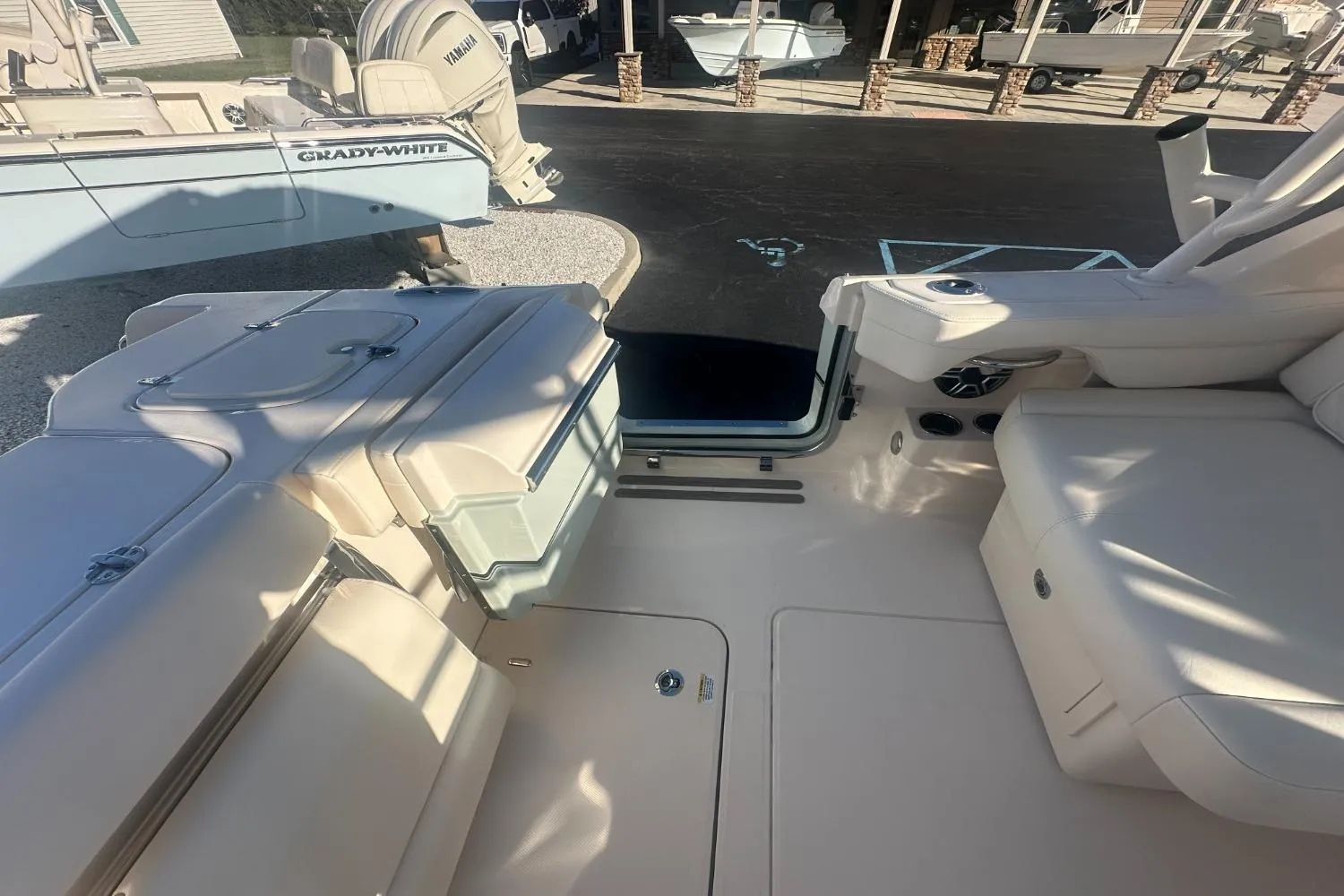 2026 Grady-White Freedom 285 Image Thumbnail #8