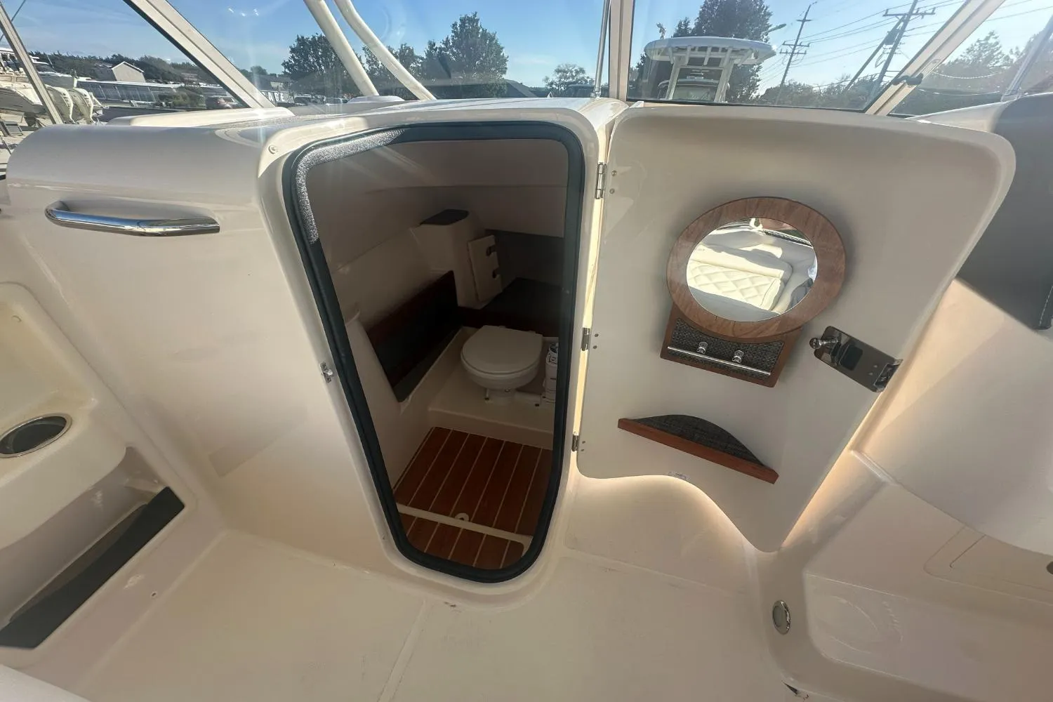 2026 Grady-White Freedom 285 Image Thumbnail #19