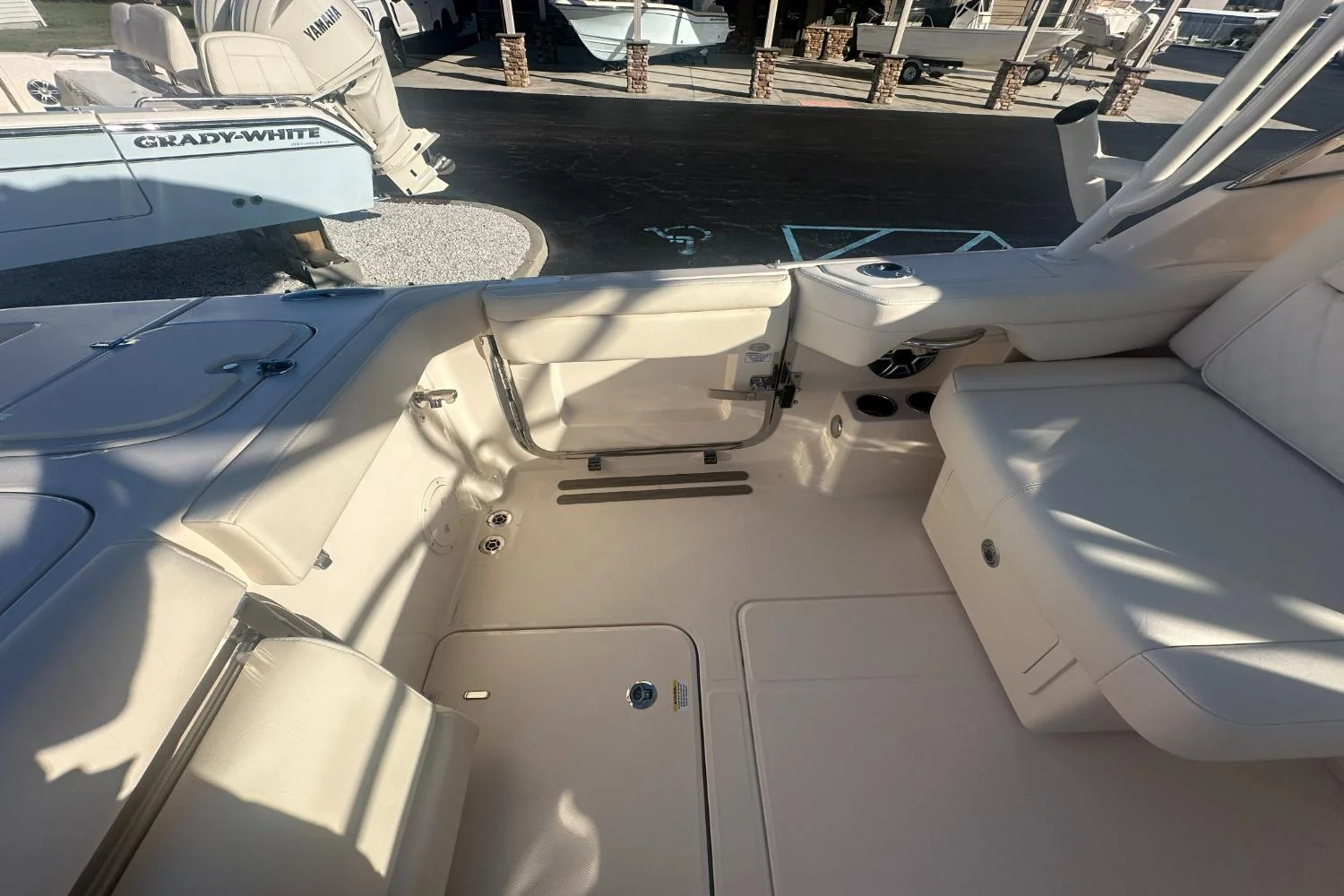 2026 Grady-White Freedom 285 Image Thumbnail #7