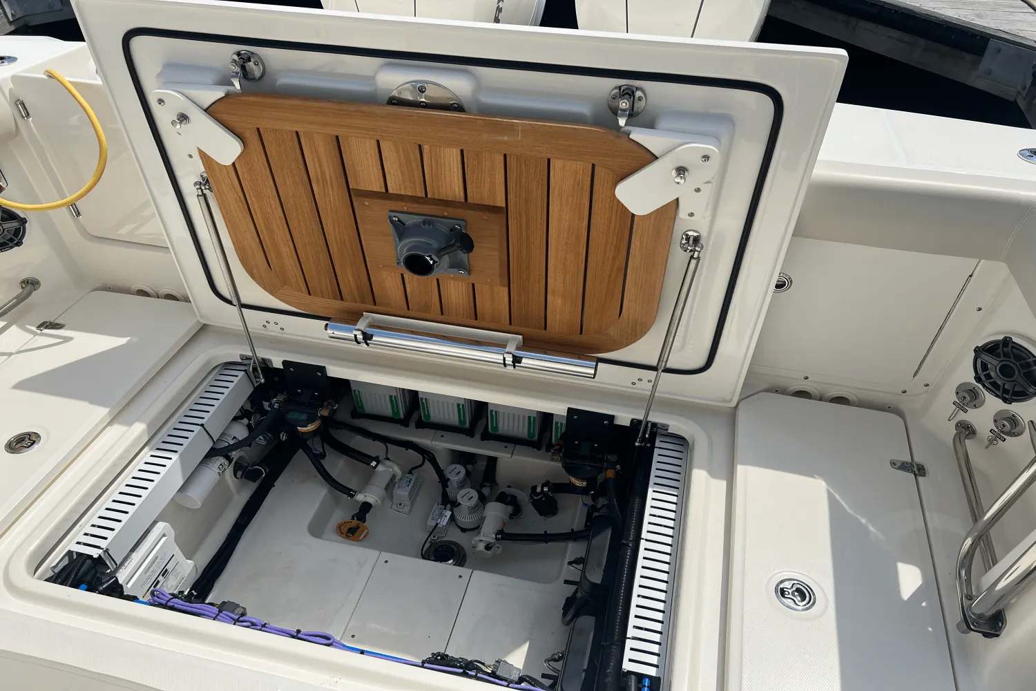 2023 Boston Whaler 330 OUTRAGE Image Thumbnail #37