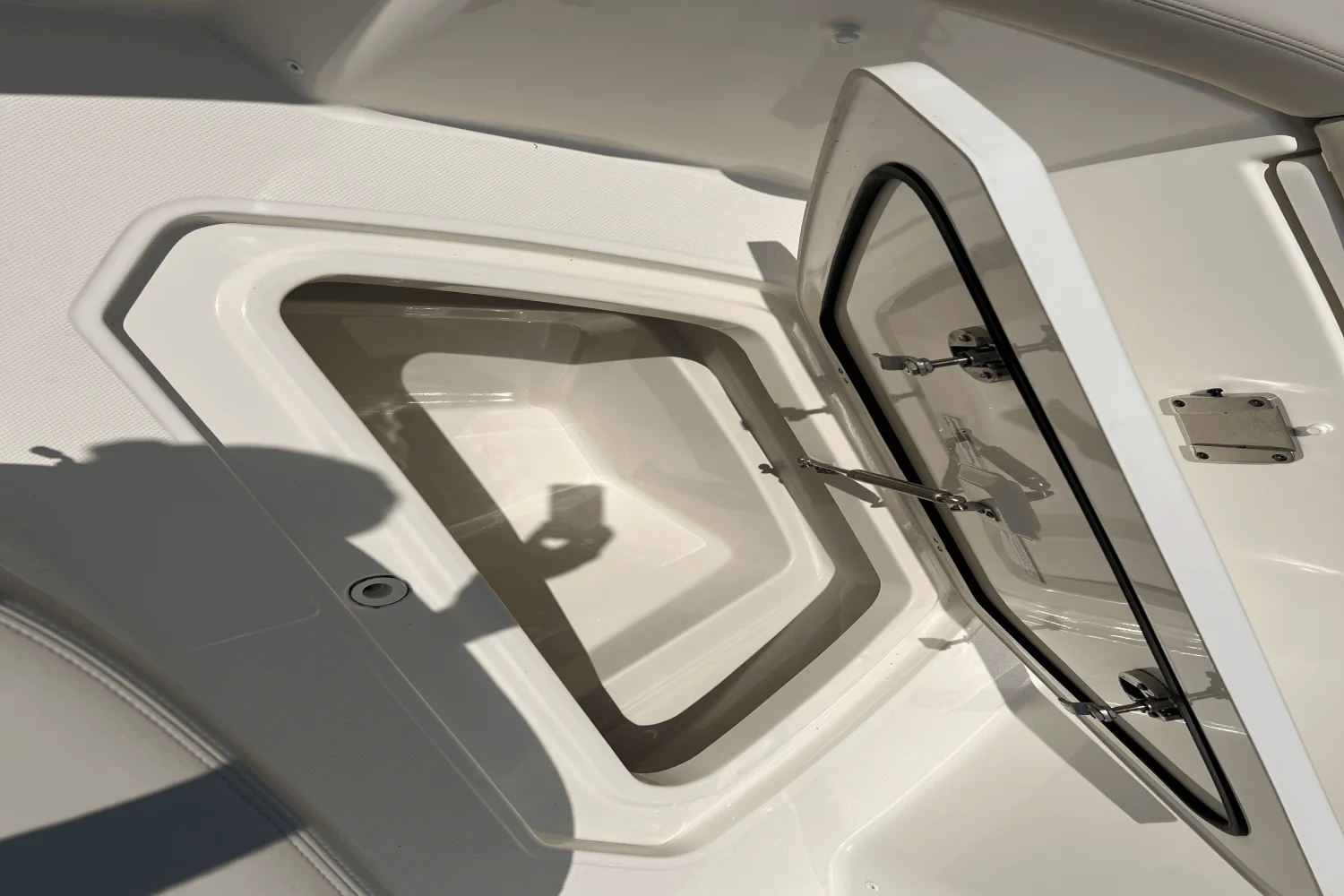 2023 Boston Whaler 330 OUTRAGE Image Thumbnail #24