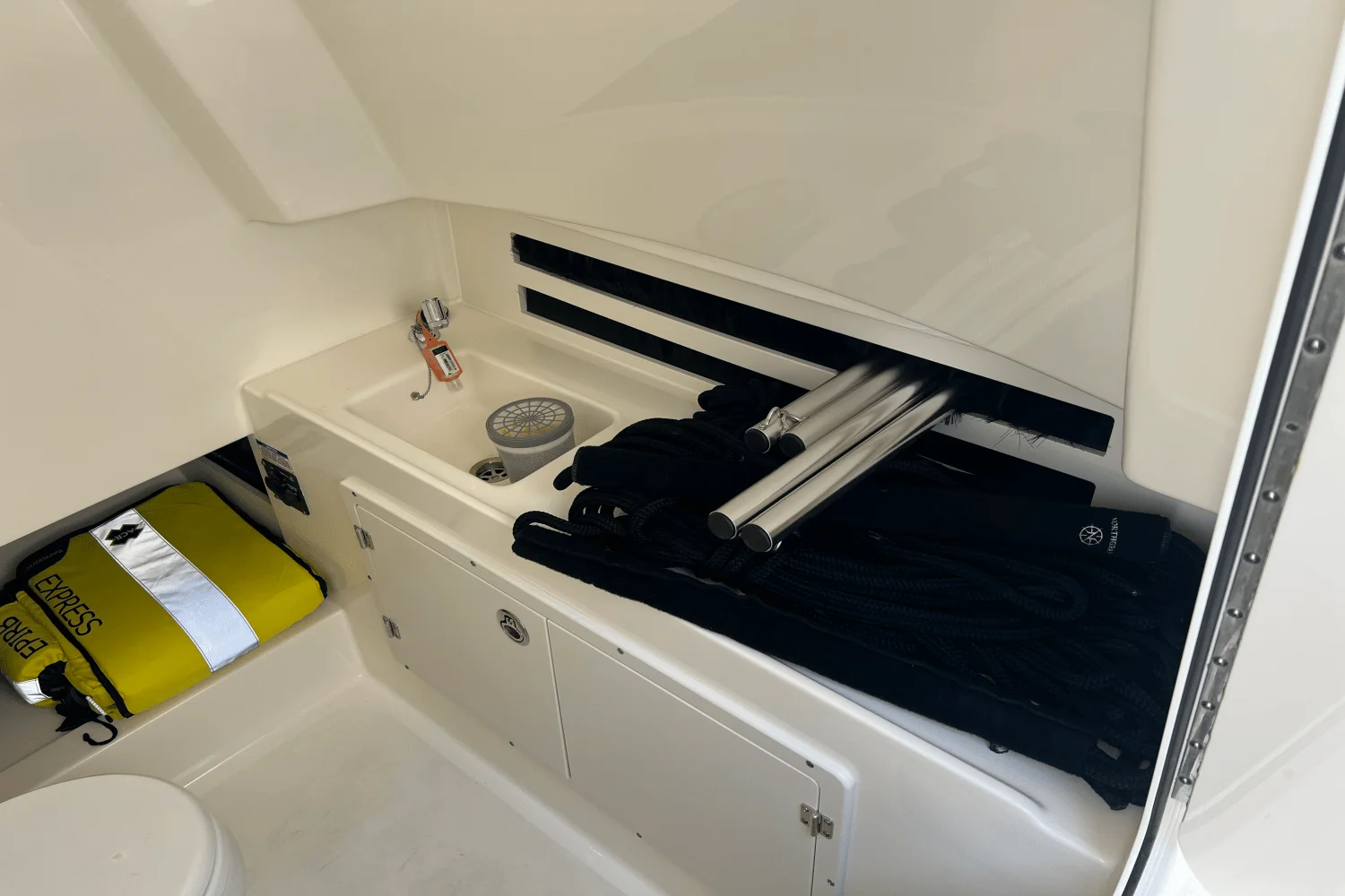 2023 Boston Whaler 330 OUTRAGE Image Thumbnail #25