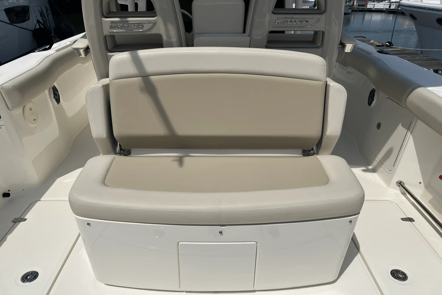 2023 Boston Whaler 330 OUTRAGE Image Thumbnail #15