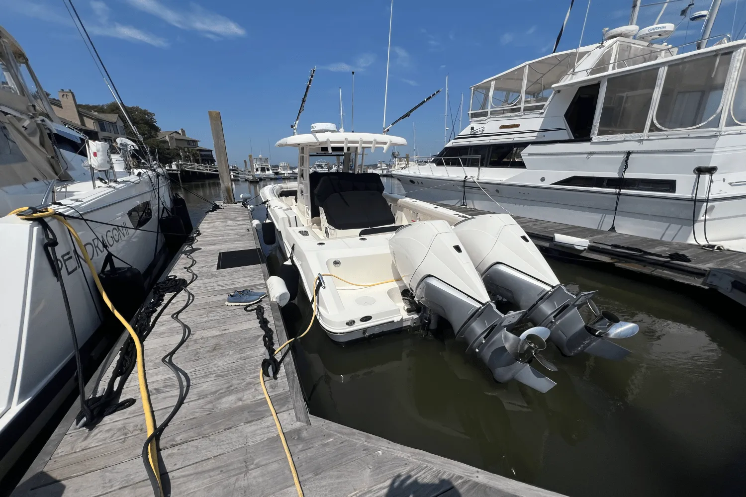 2023 Boston Whaler 330 OUTRAGE Image Thumbnail #2