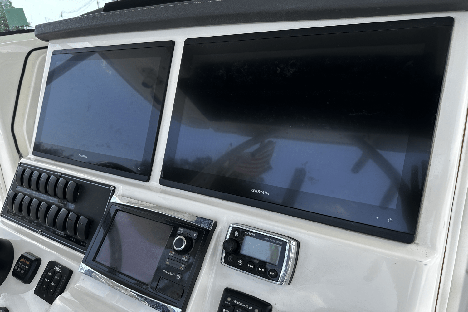 2016 Boston Whaler 370 OUTRAGE Image Thumbnail #25