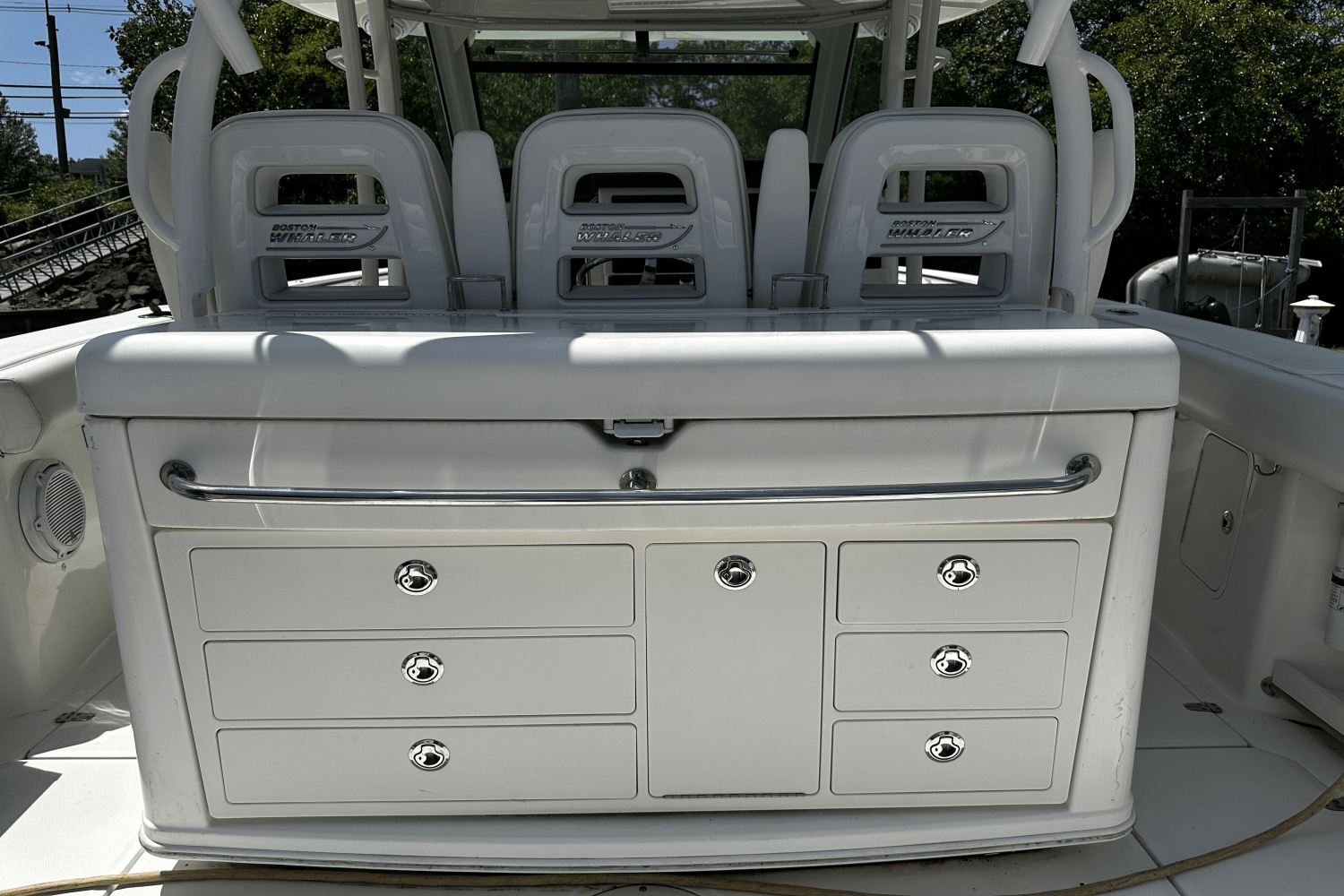 2016 Boston Whaler 370 OUTRAGE Image Thumbnail #16